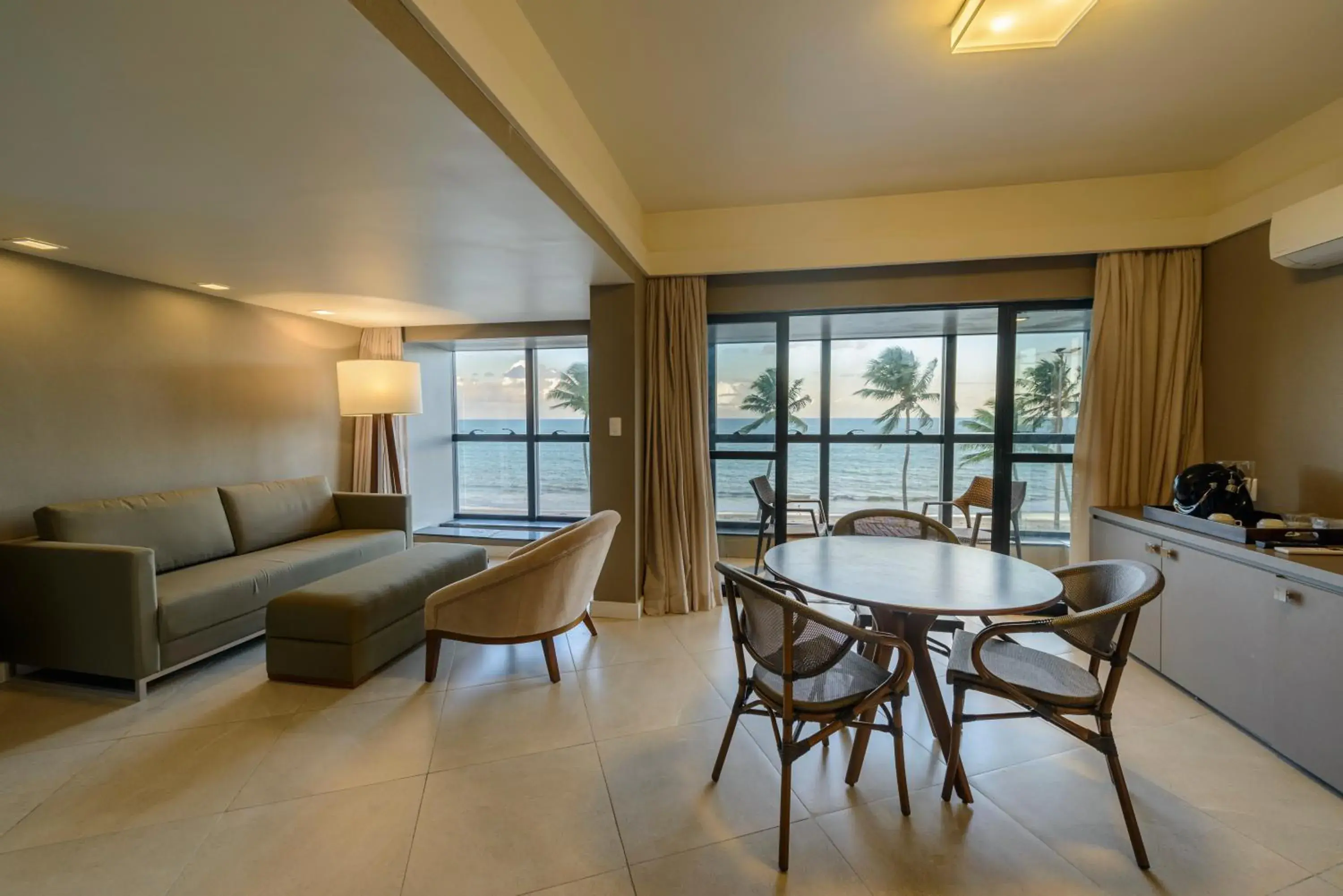 Living room in Hardman Praia Hotel Living room in Hardman Praia Hotel