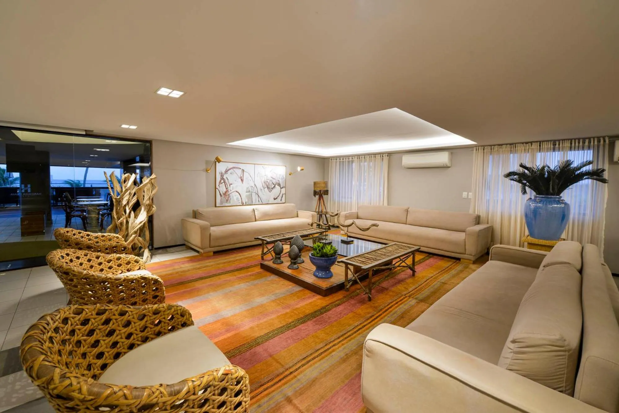 Property building in Hardman Praia Hotel