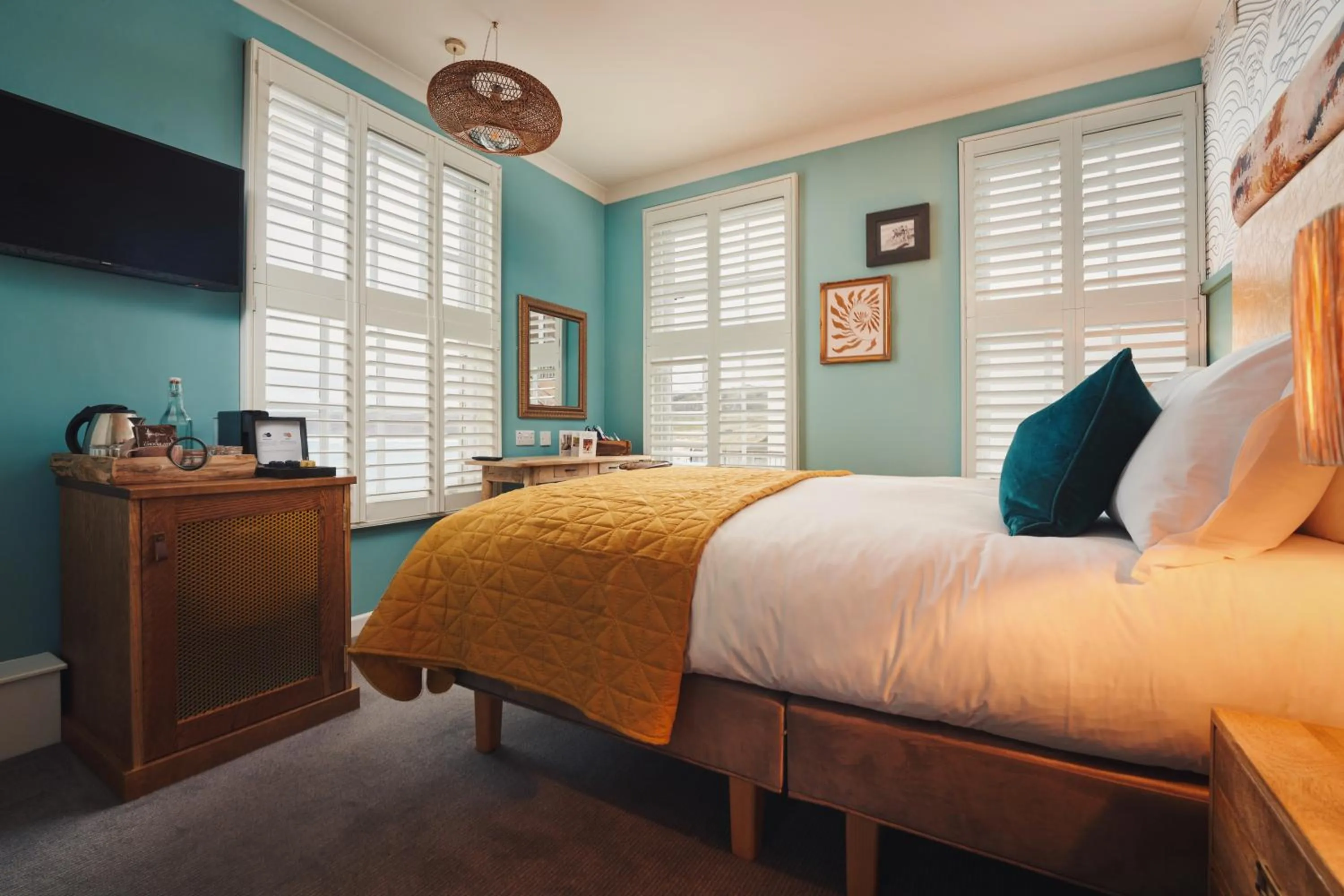 Photo of the whole room, Bed in The Old Success Inn