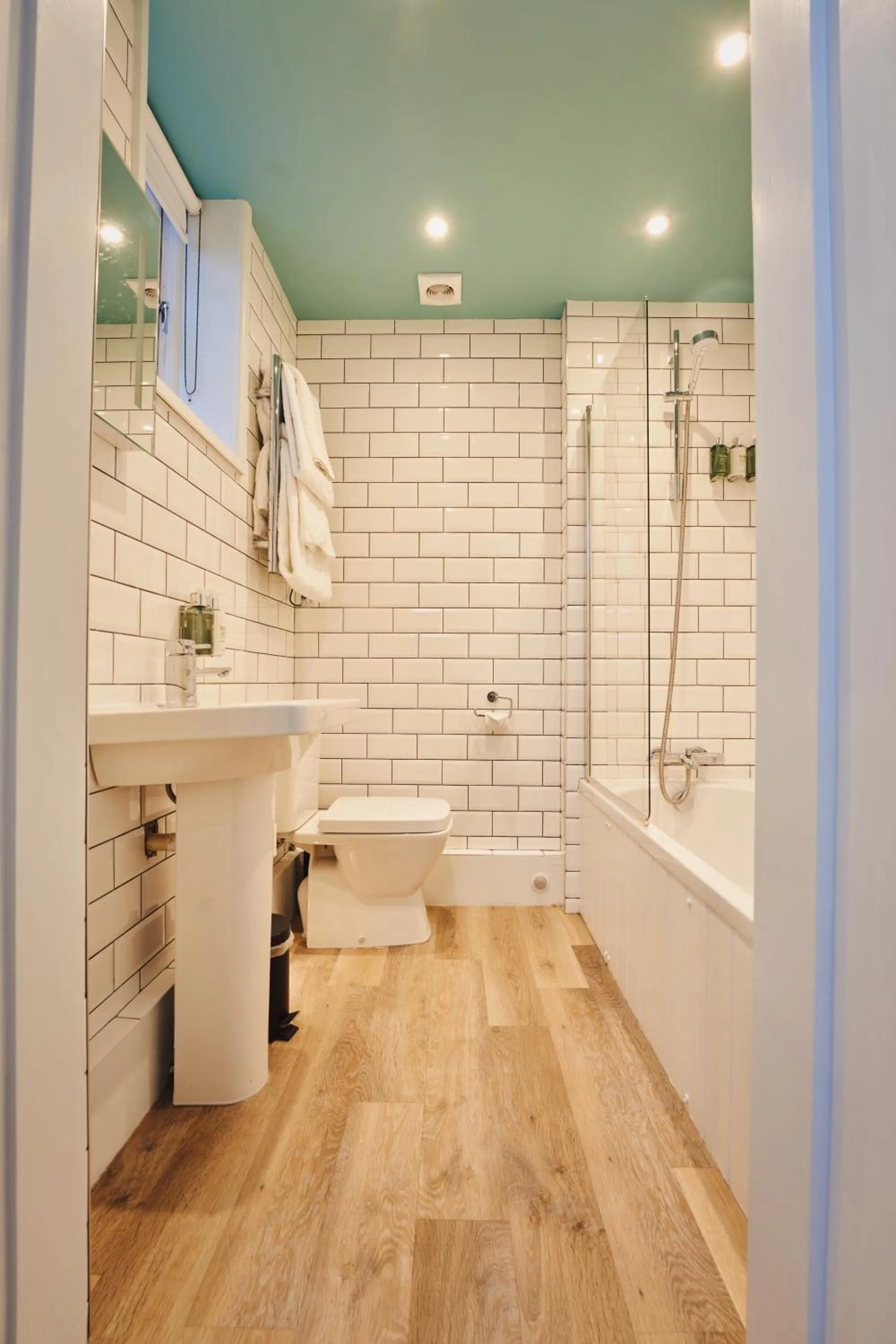 Bathroom in The Old Success Inn