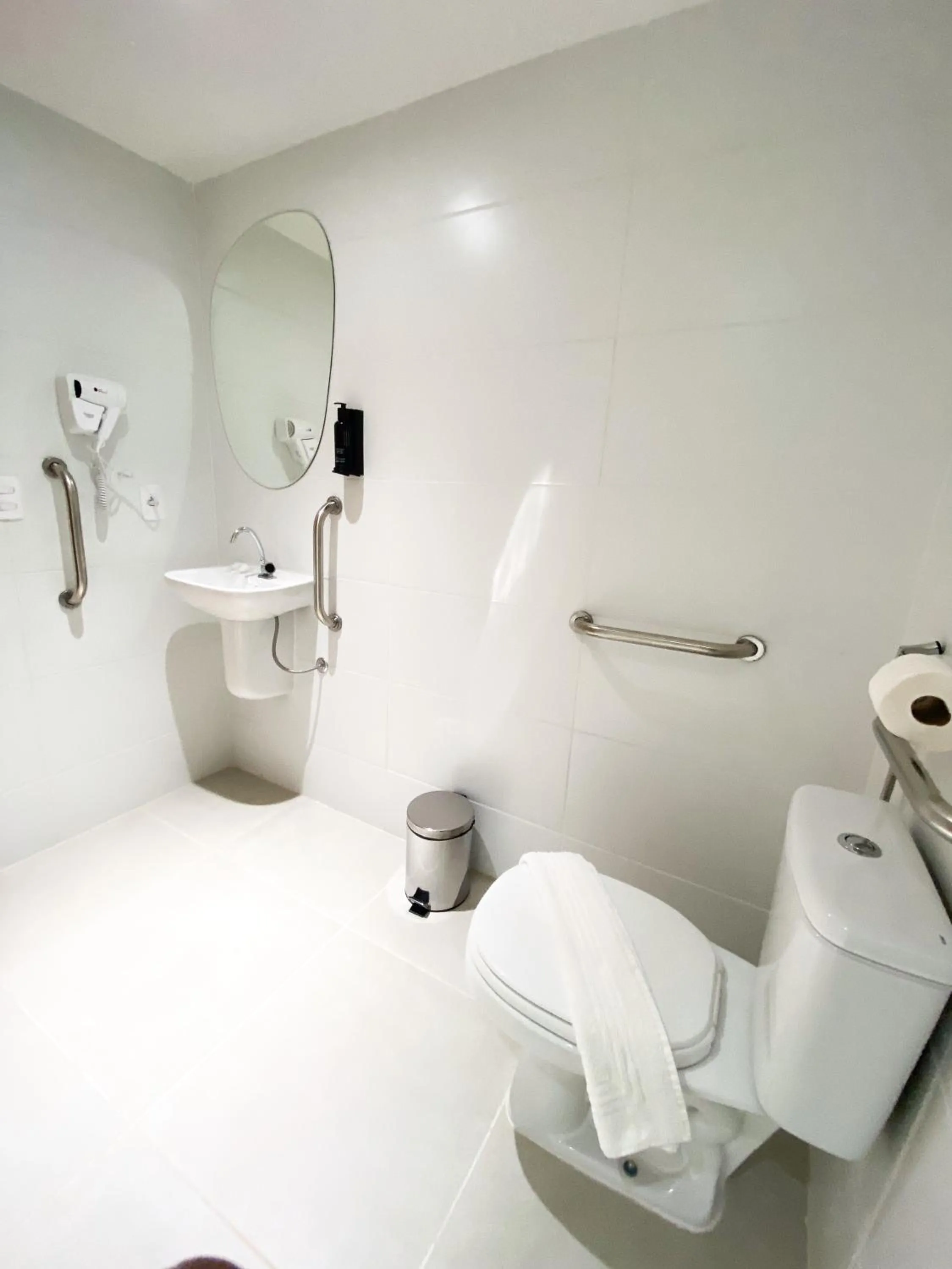 Toilet in Smart Hotel João Pessoa