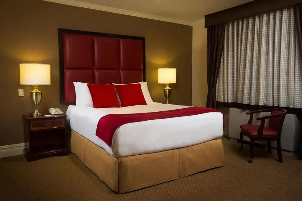 Bed in Fitzpatrick Grand Central Bed in Fitzpatrick Grand Central