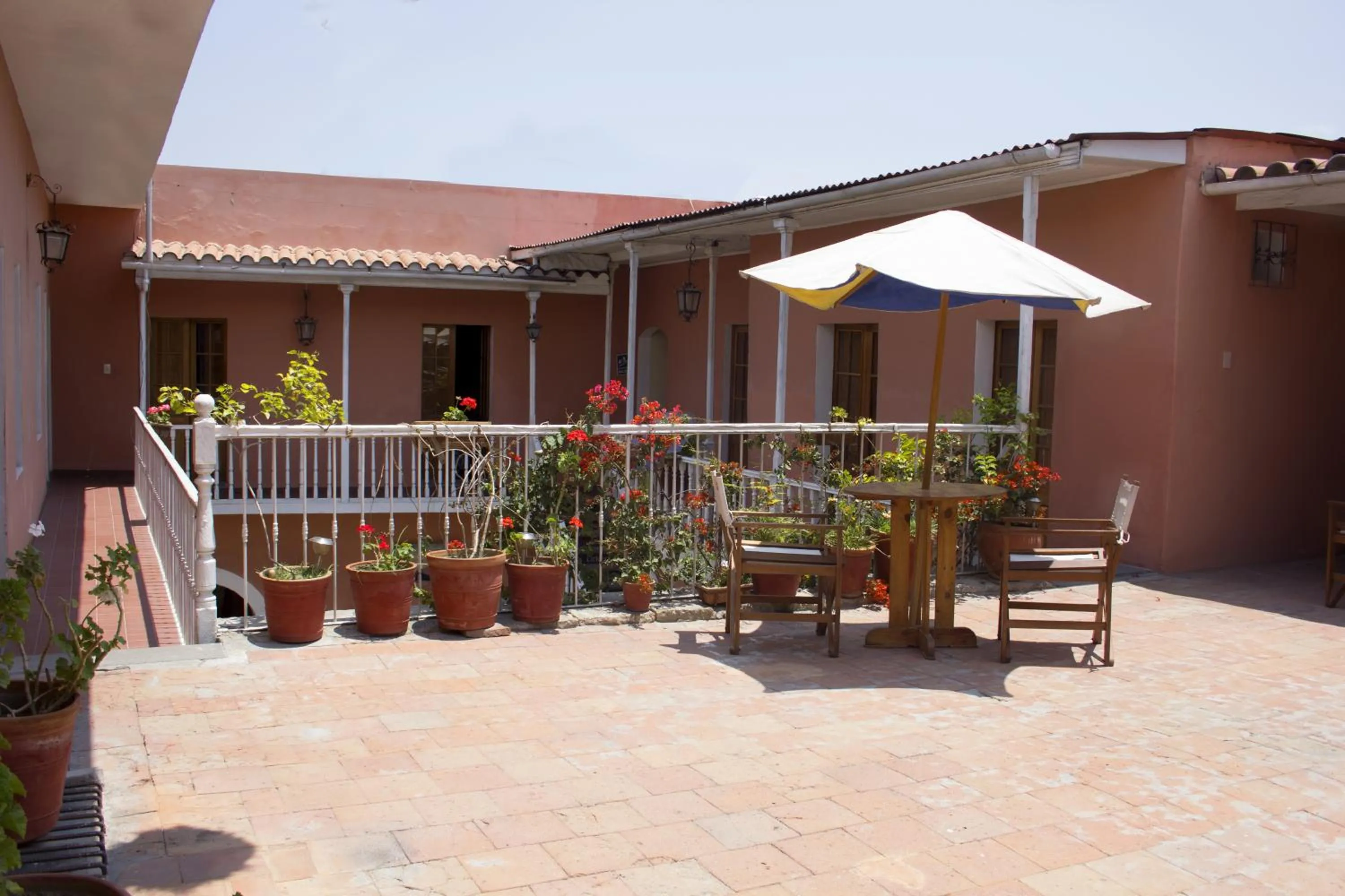 Restaurant/places to eat in Posada Nueva España