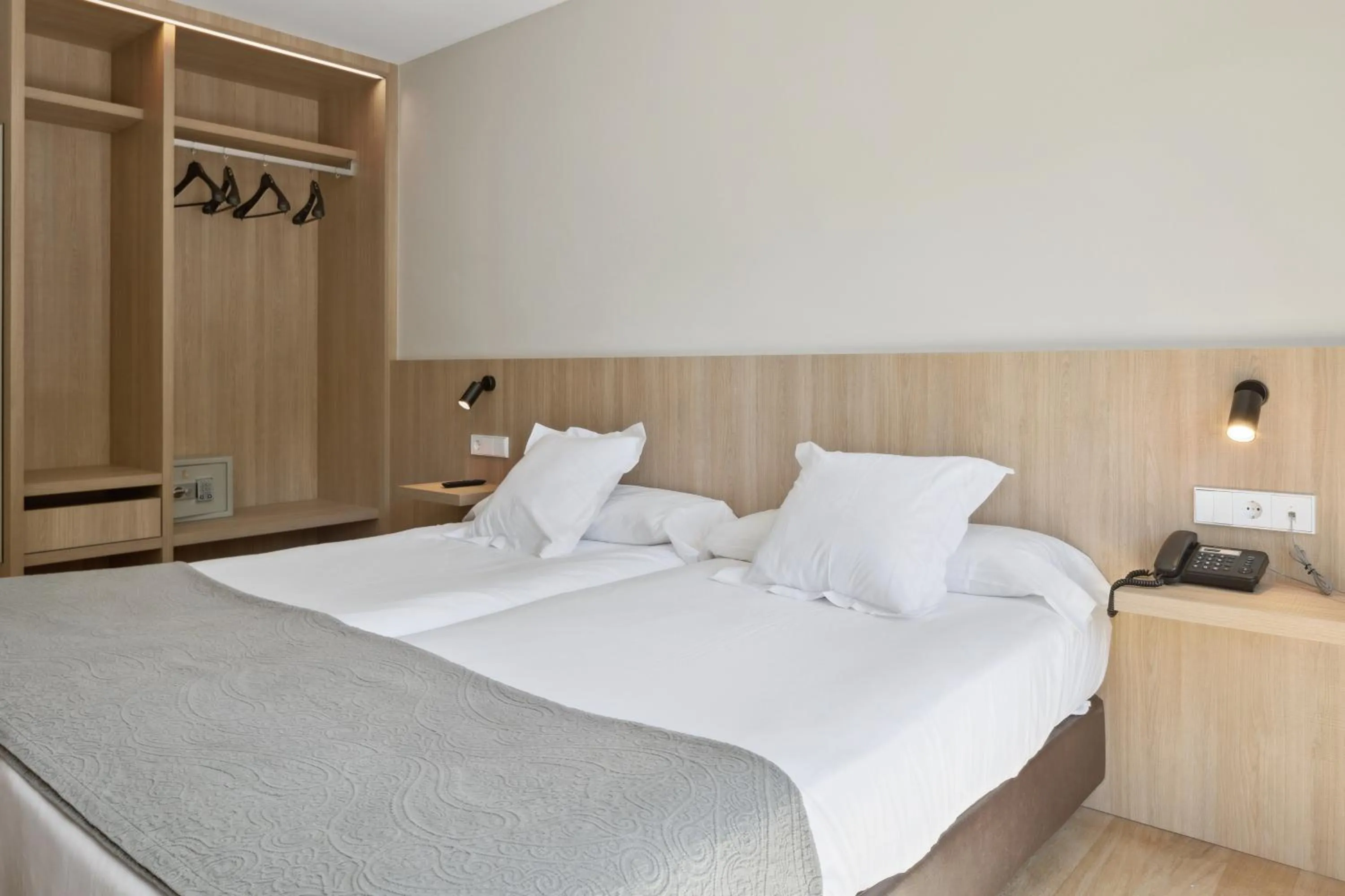 Bed in Hotel Venta de Etxalar