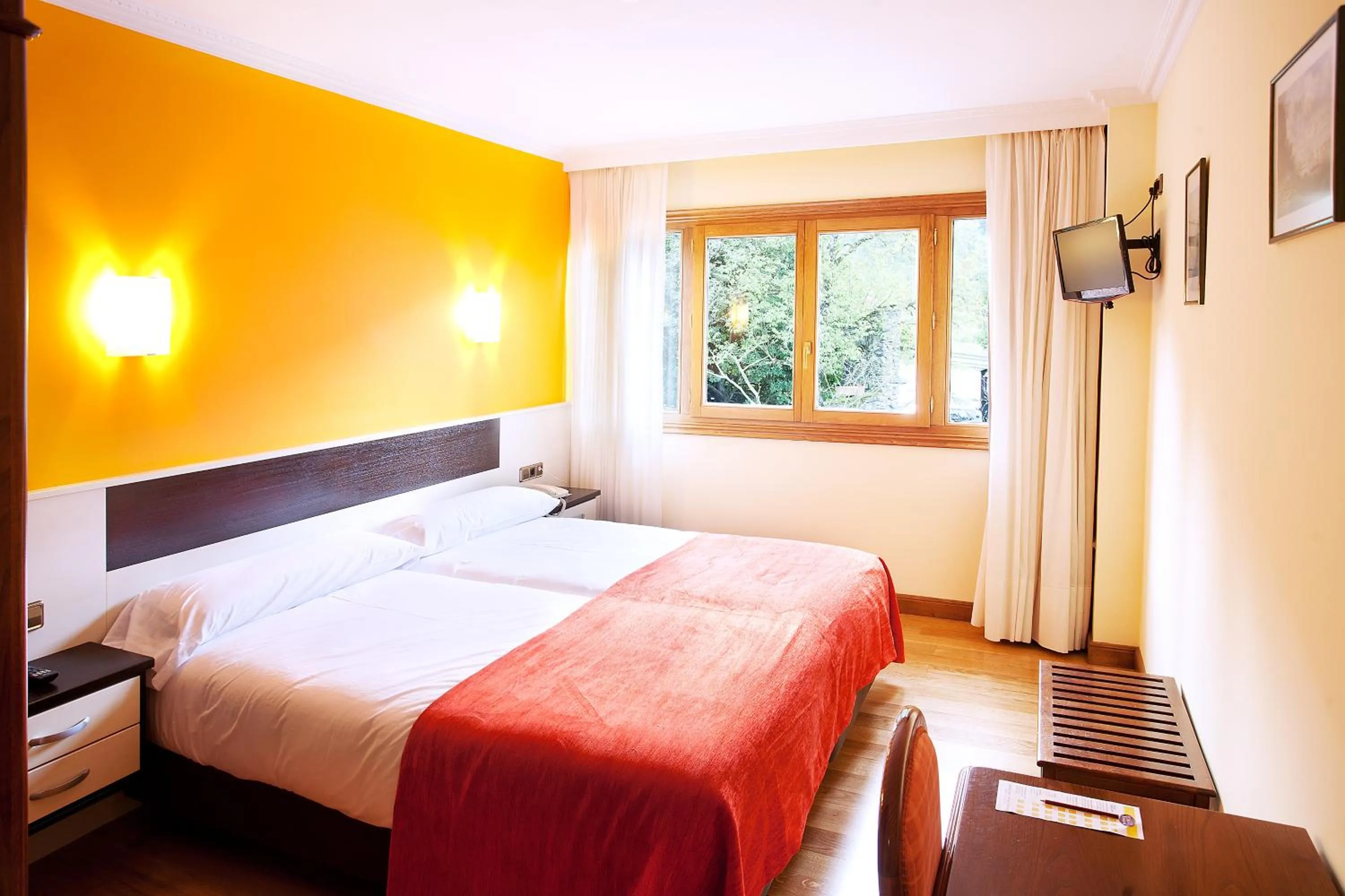 Twin Room in Hotel Venta de Etxalar