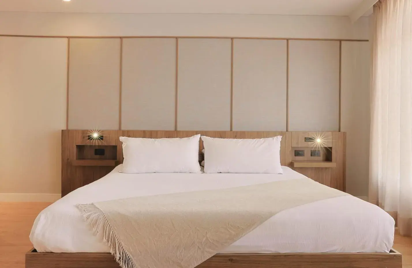 Standard King Room in Hotel Hill House Usaquén Standard King Room in Hotel Hill House Usaquén