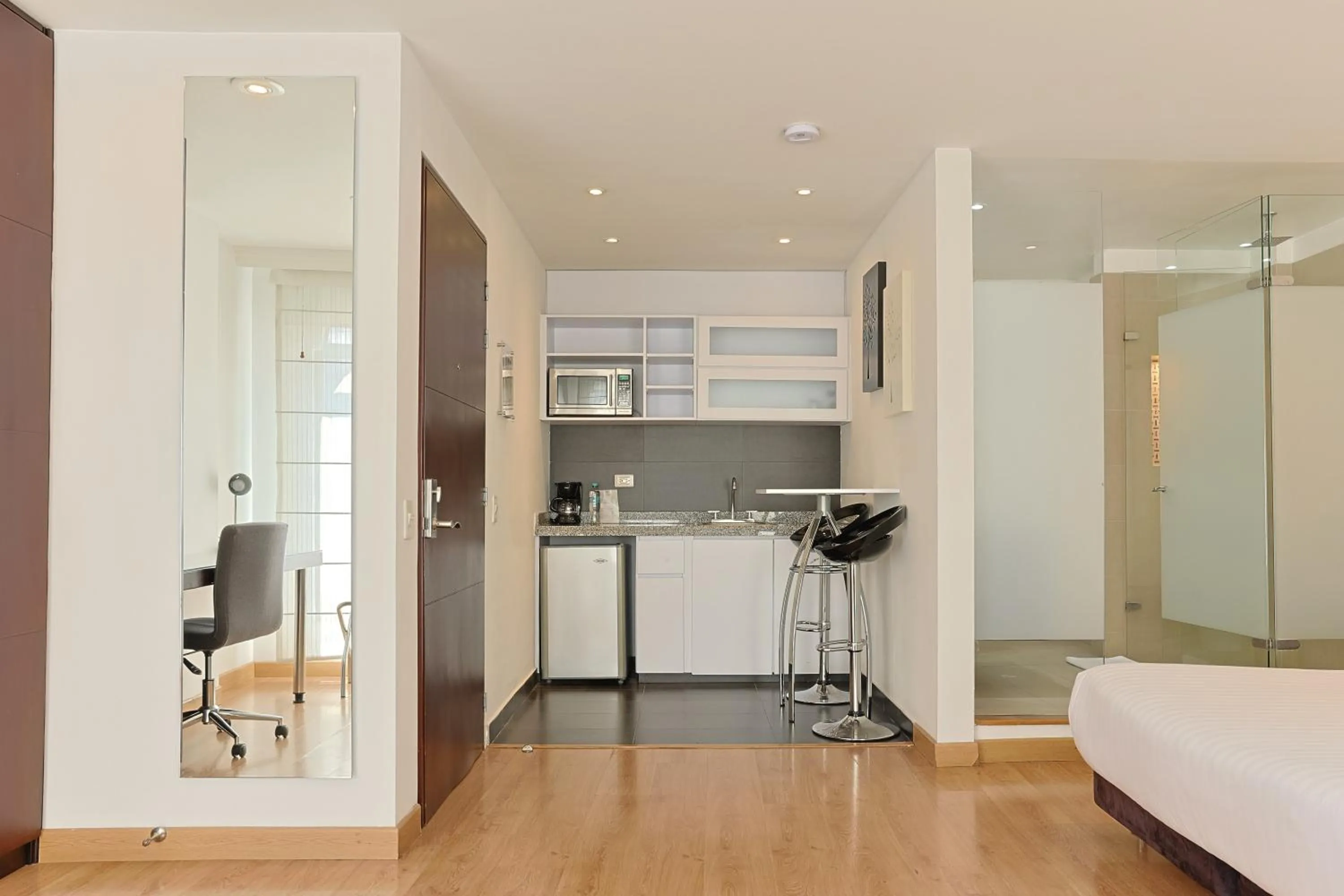 Kitchen or kitchenette in Hotel Hill House Usaquén