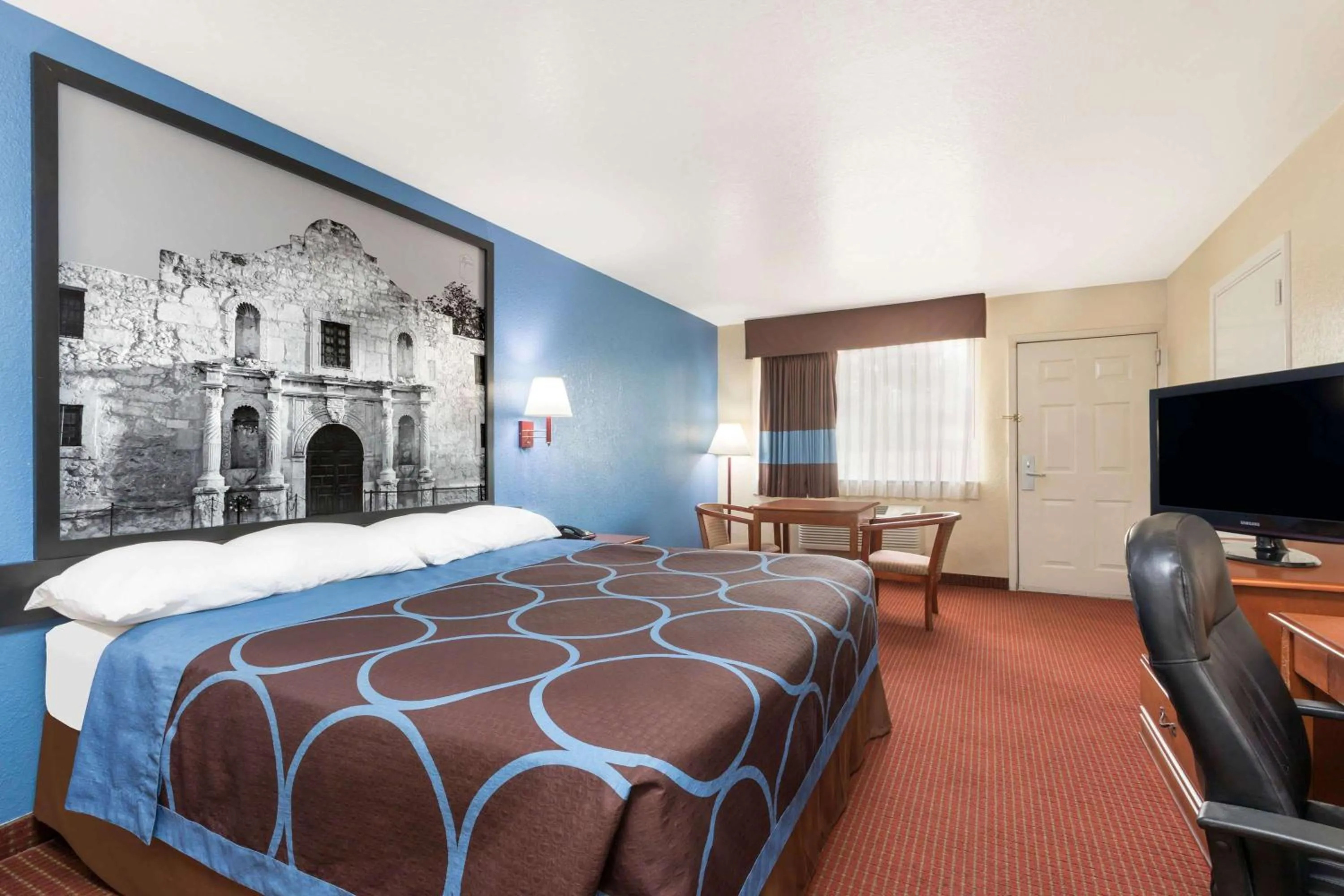 Photo of the whole room in Super 8 by Wyndham San Antonio at I-10