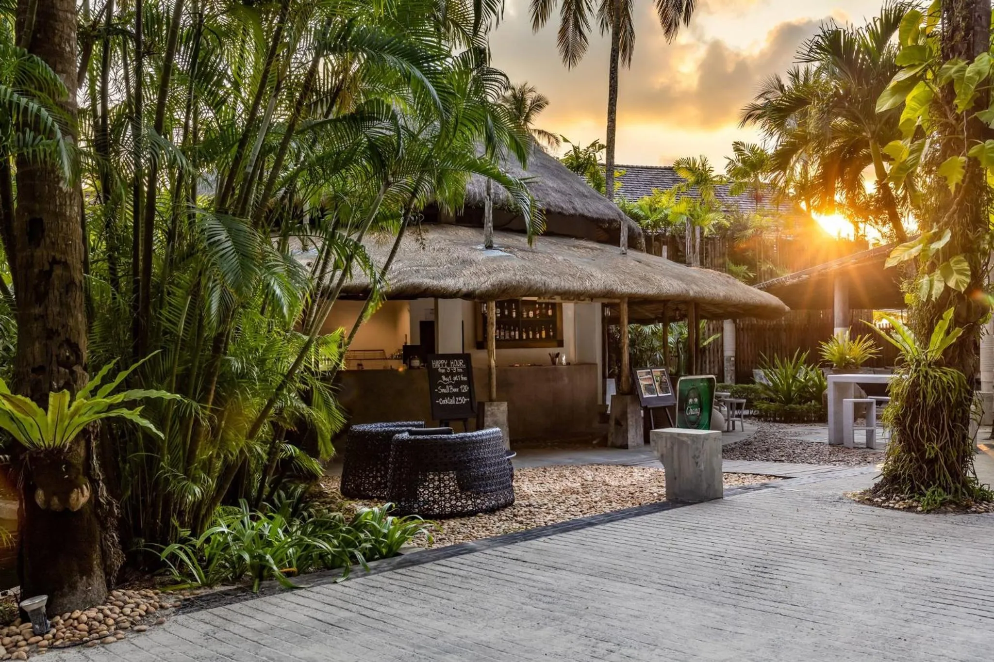 Lounge or bar in The Dewa Koh Chang
