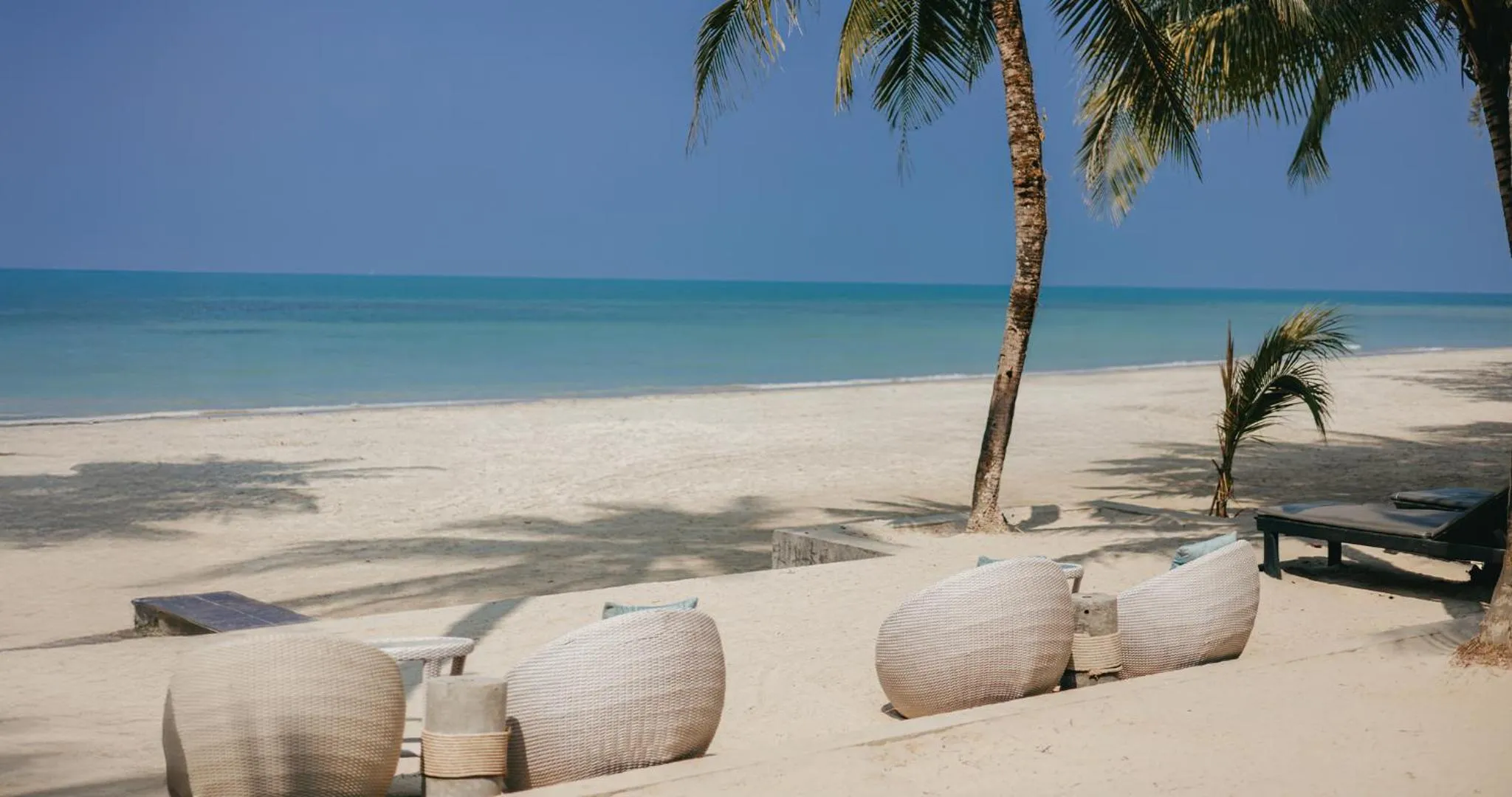 Day in The Dewa Koh Chang