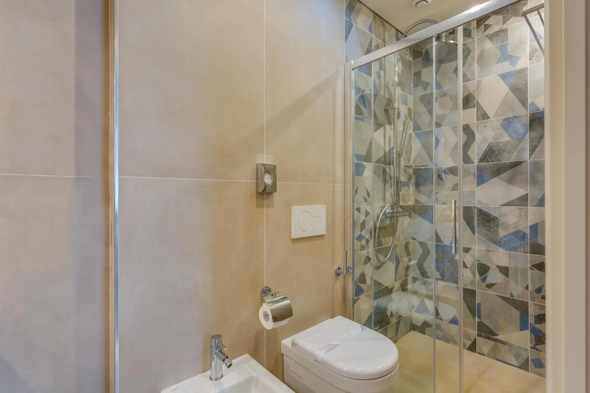 Shower in Battistero Residenza d'Epoca