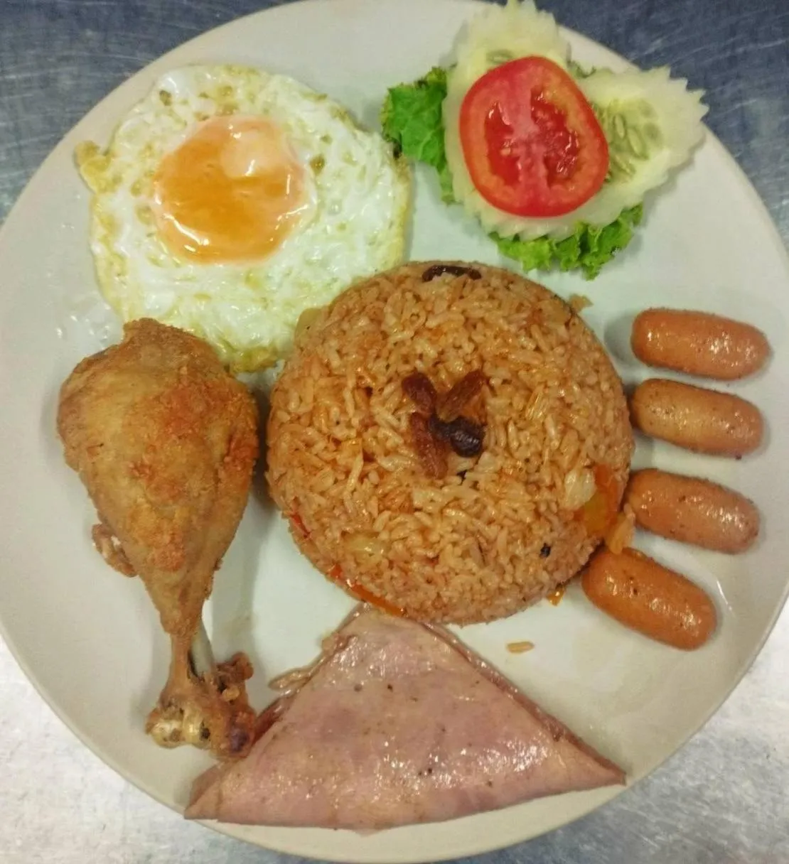 Restaurant/places to eat in Tara Lake