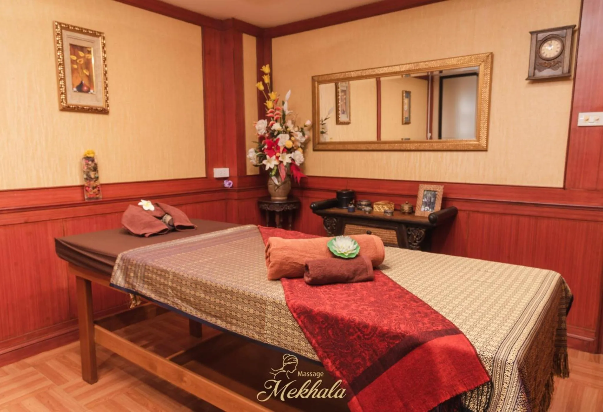 Massage in Tara Lake