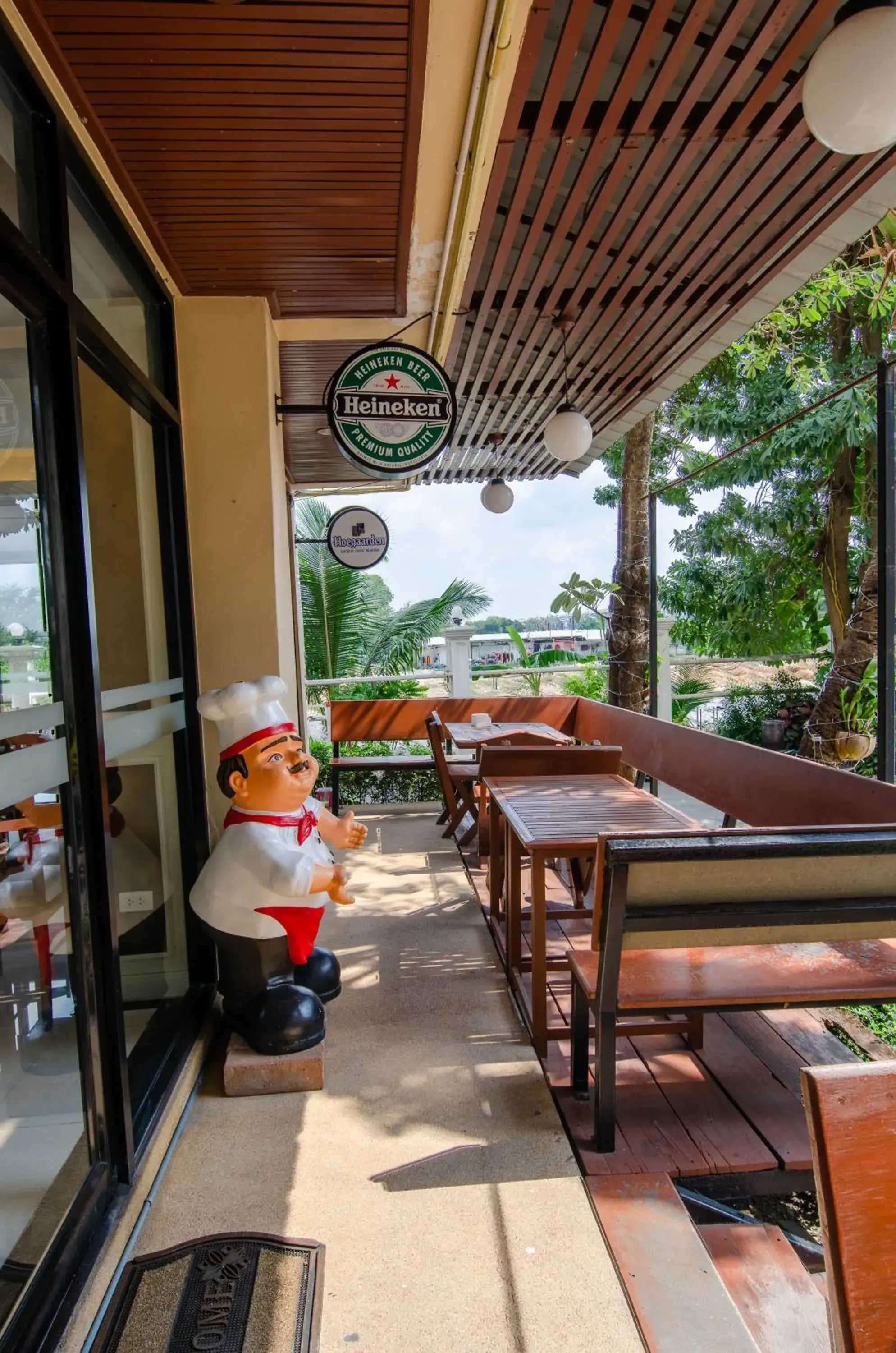 Restaurant/places to eat in Tara Lake Restaurant/places to eat in Tara Lake