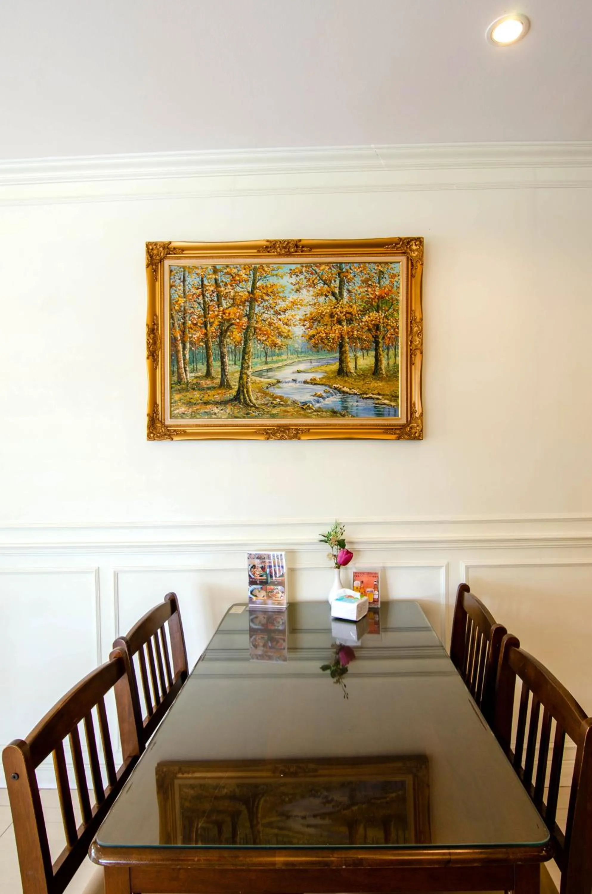 Restaurant/places to eat in Tara Lake