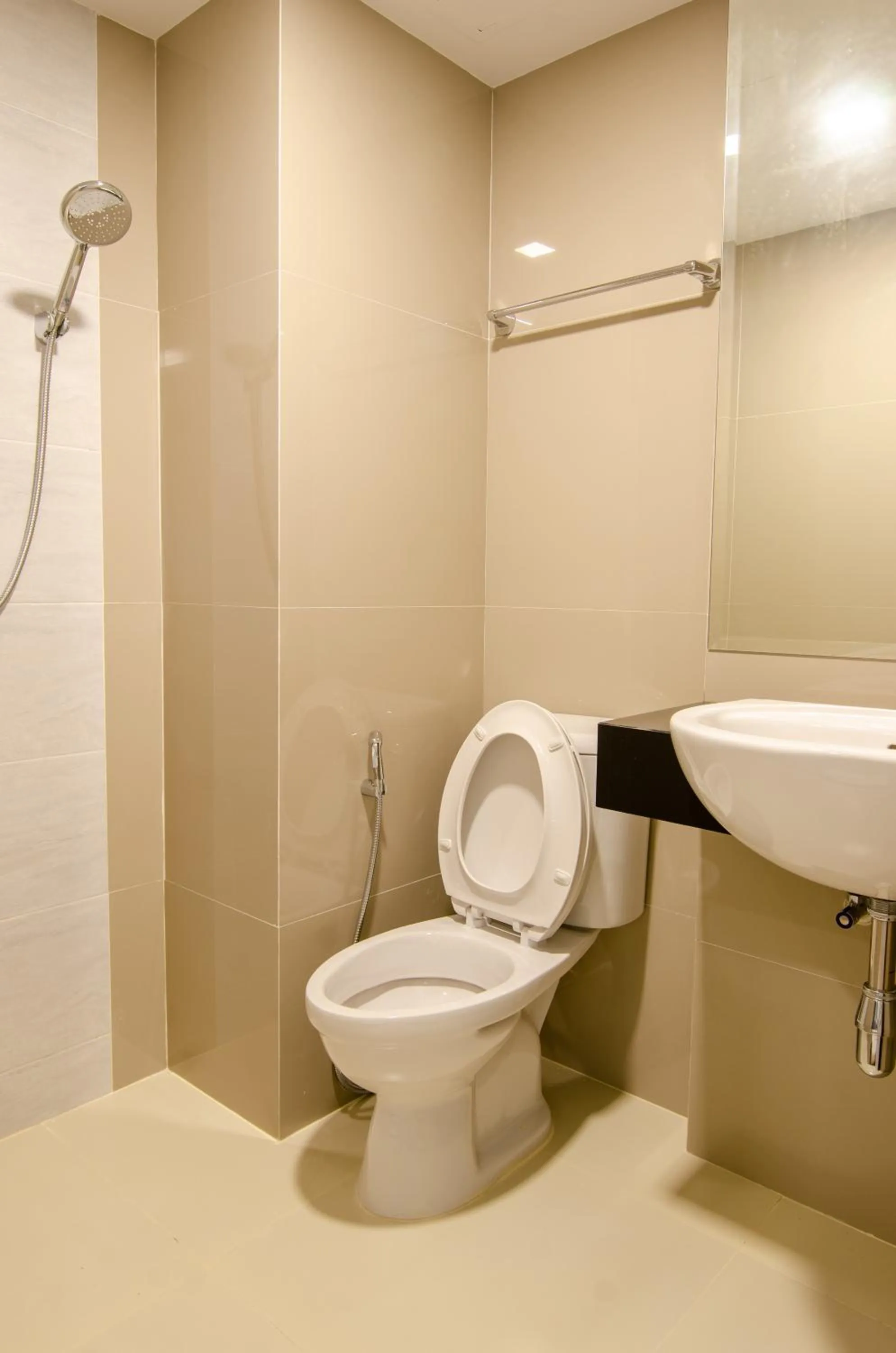 Bathroom in Tara Lake