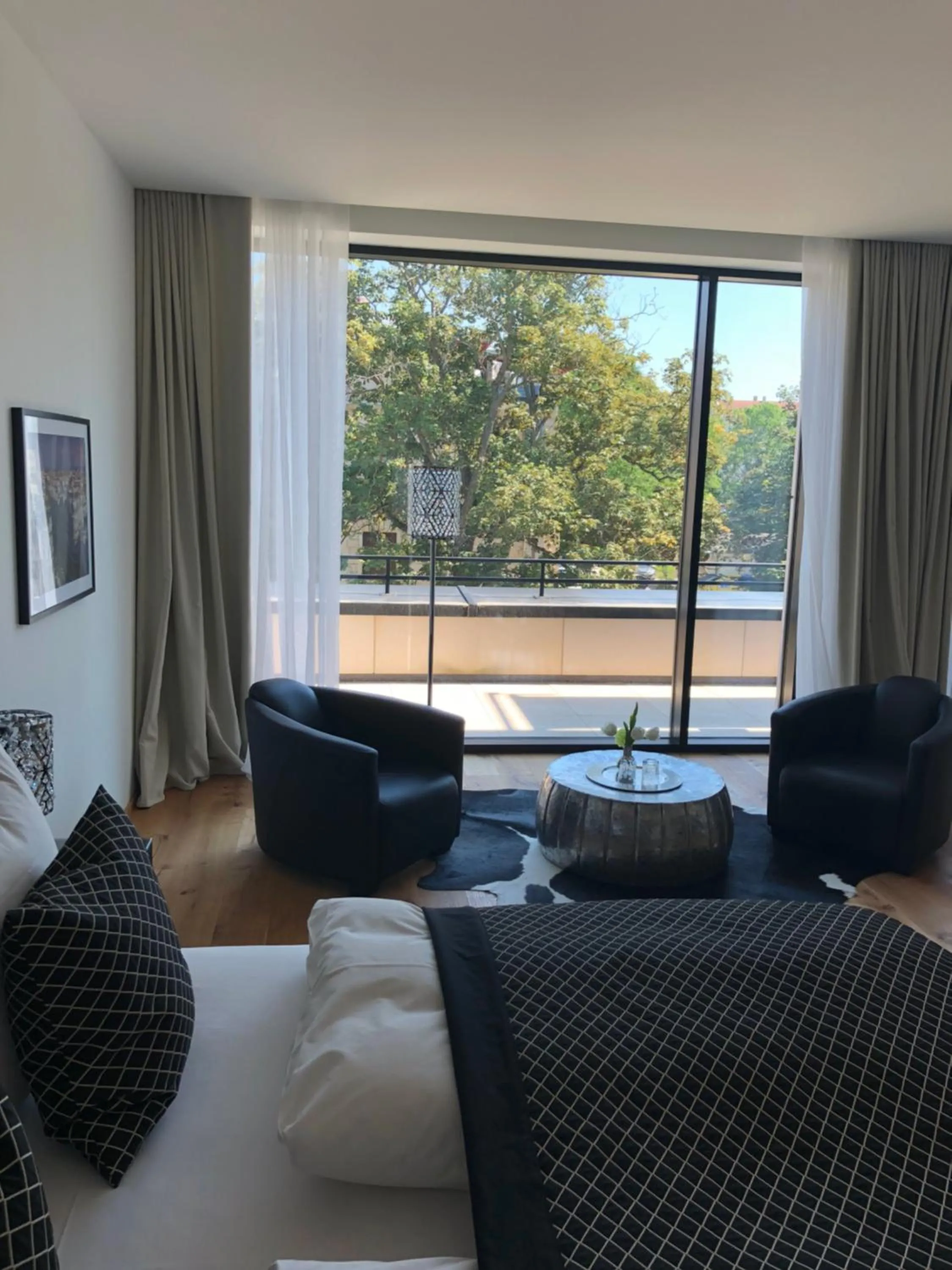 Photo of the whole room in Voss Villa