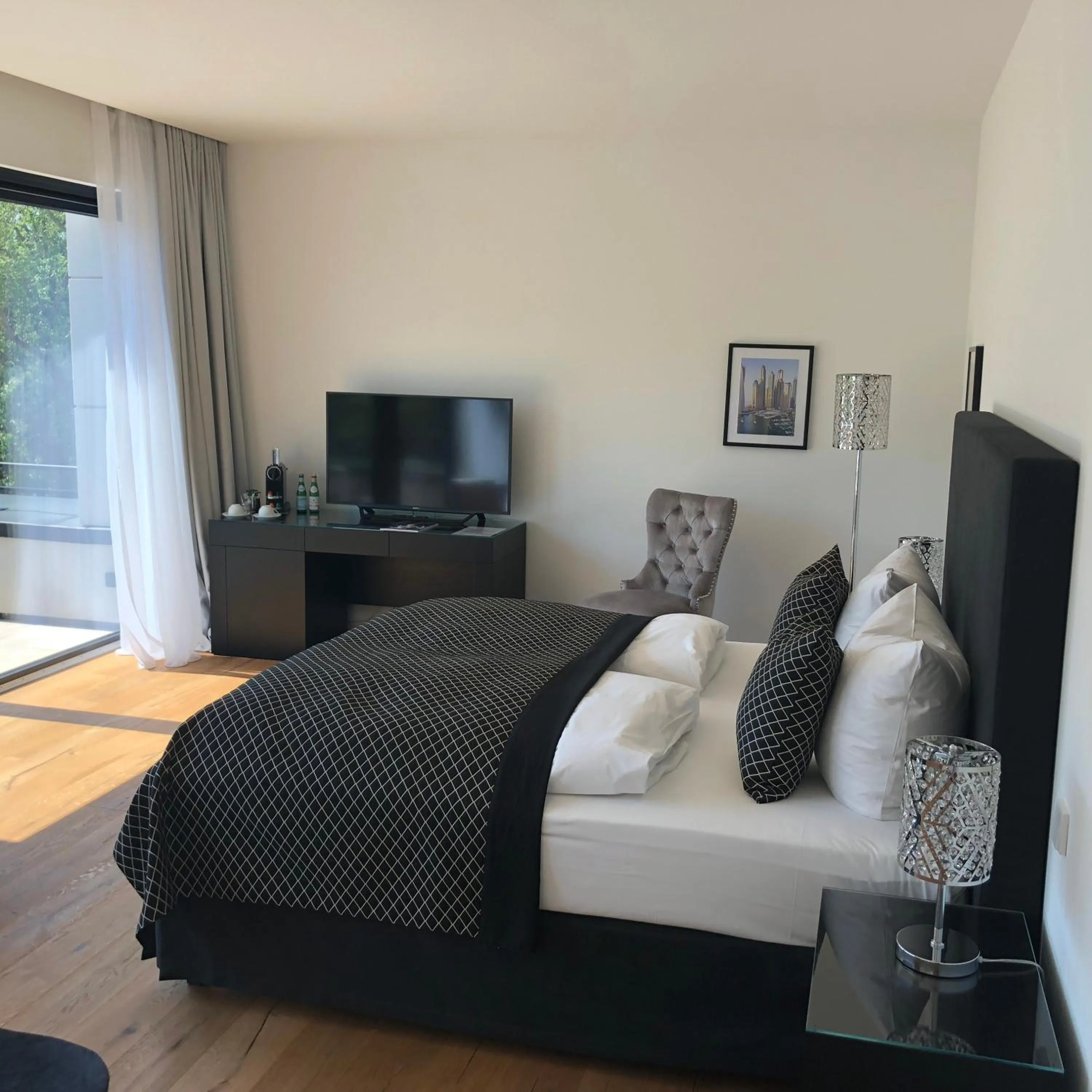 Photo of the whole room, Bed in Voss Villa