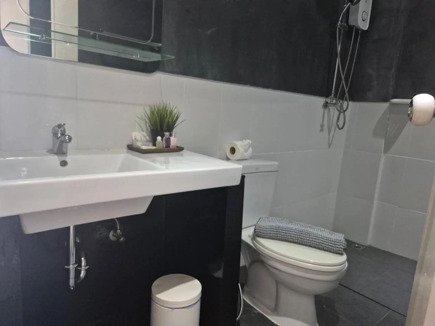 Bathroom in West Key Kamala Apartment