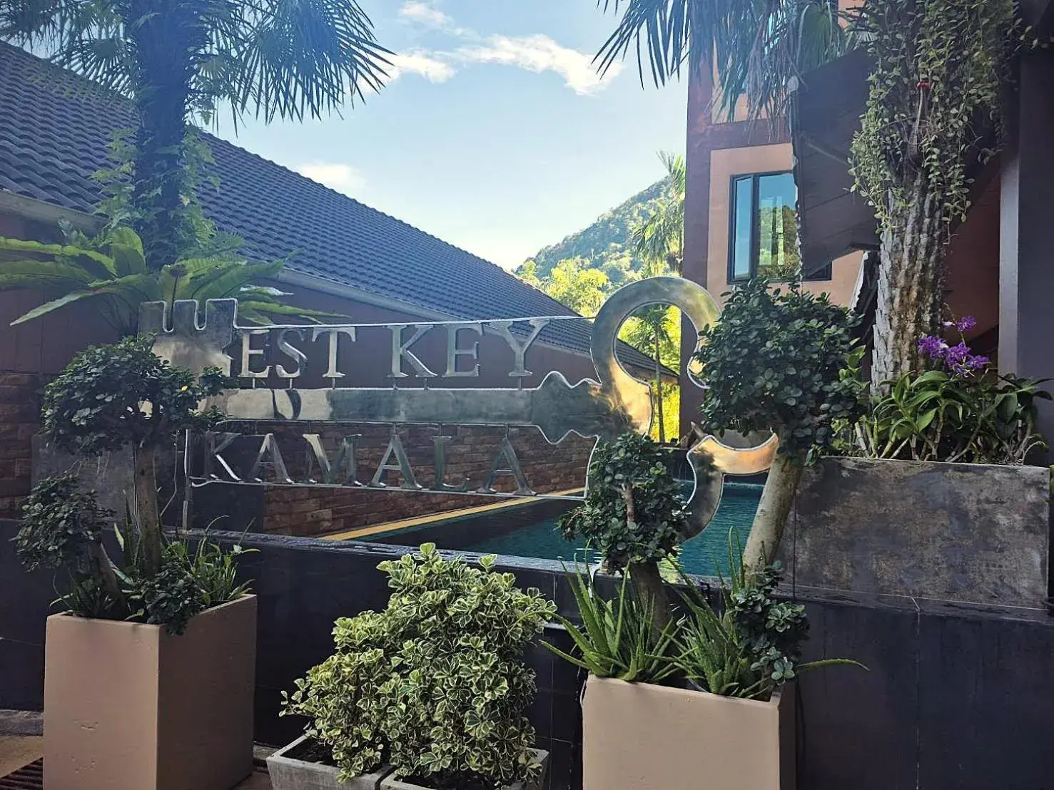 Property building in West Key Kamala Apartment Property building in West Key Kamala Apartment