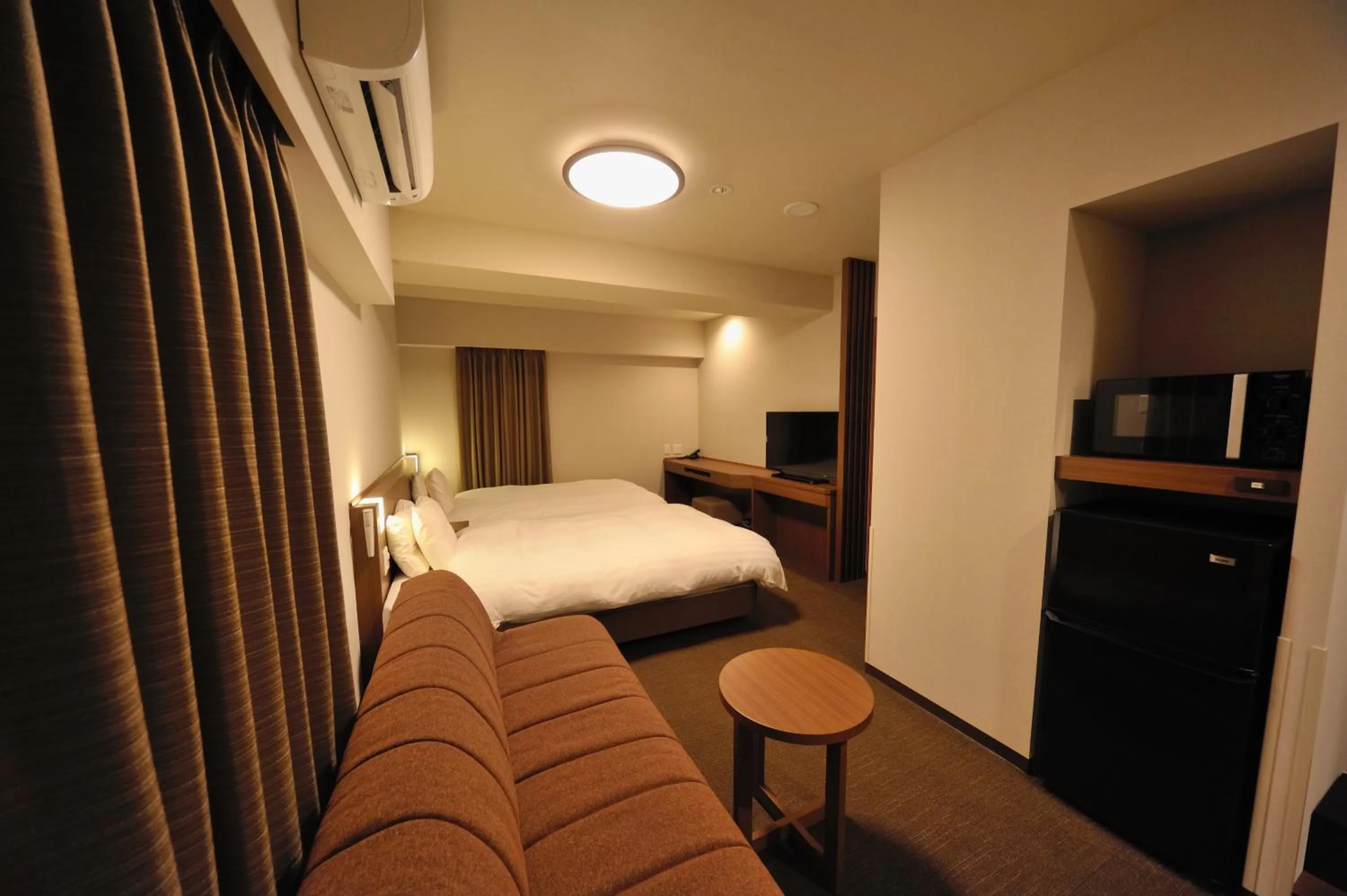 Photo of the whole room, Bed in Dormy Inn Express Meguro Aobadai Hot Spring