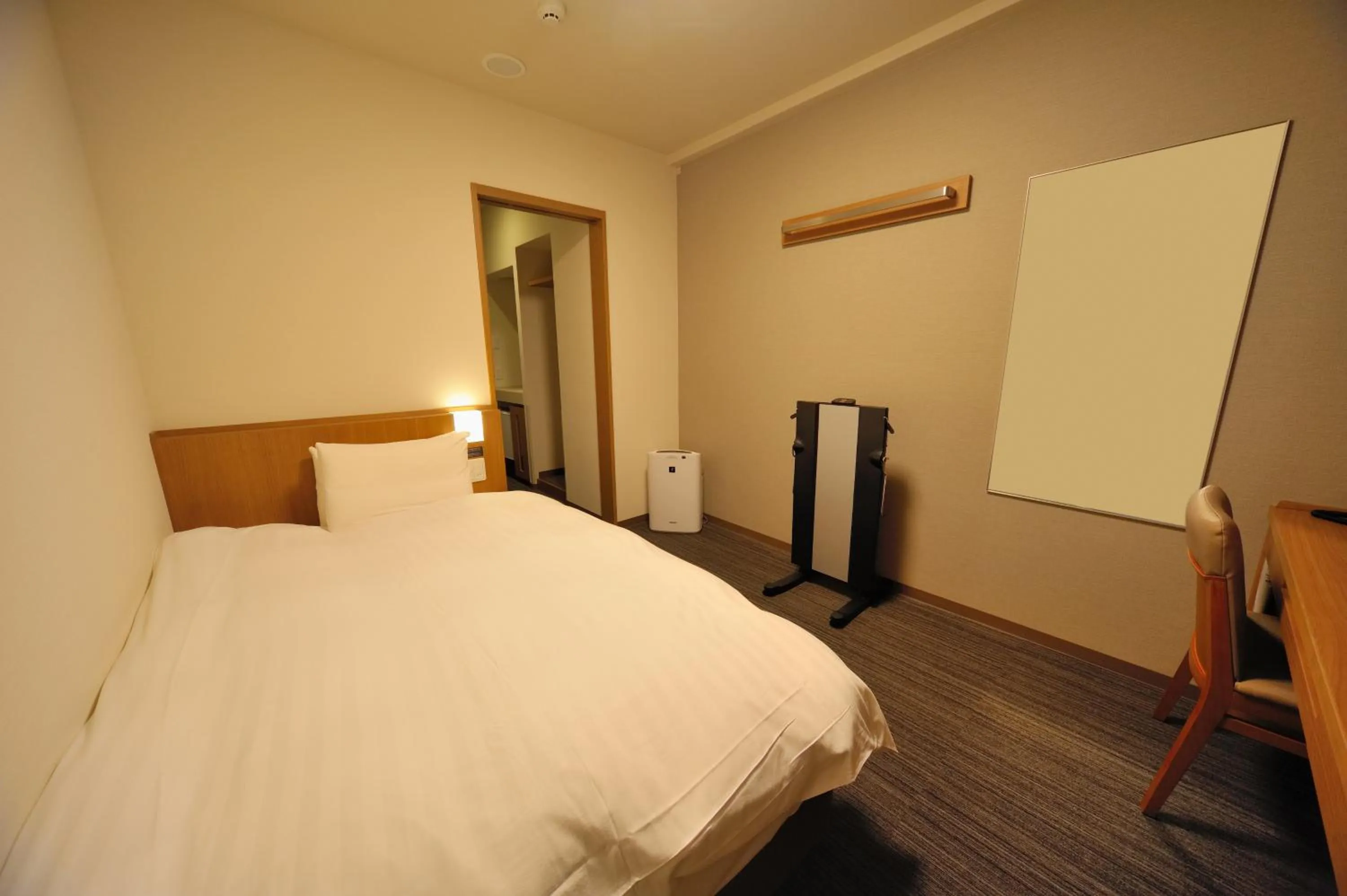 Photo of the whole room, Bed in Dormy Inn Express Meguro Aobadai Hot Spring