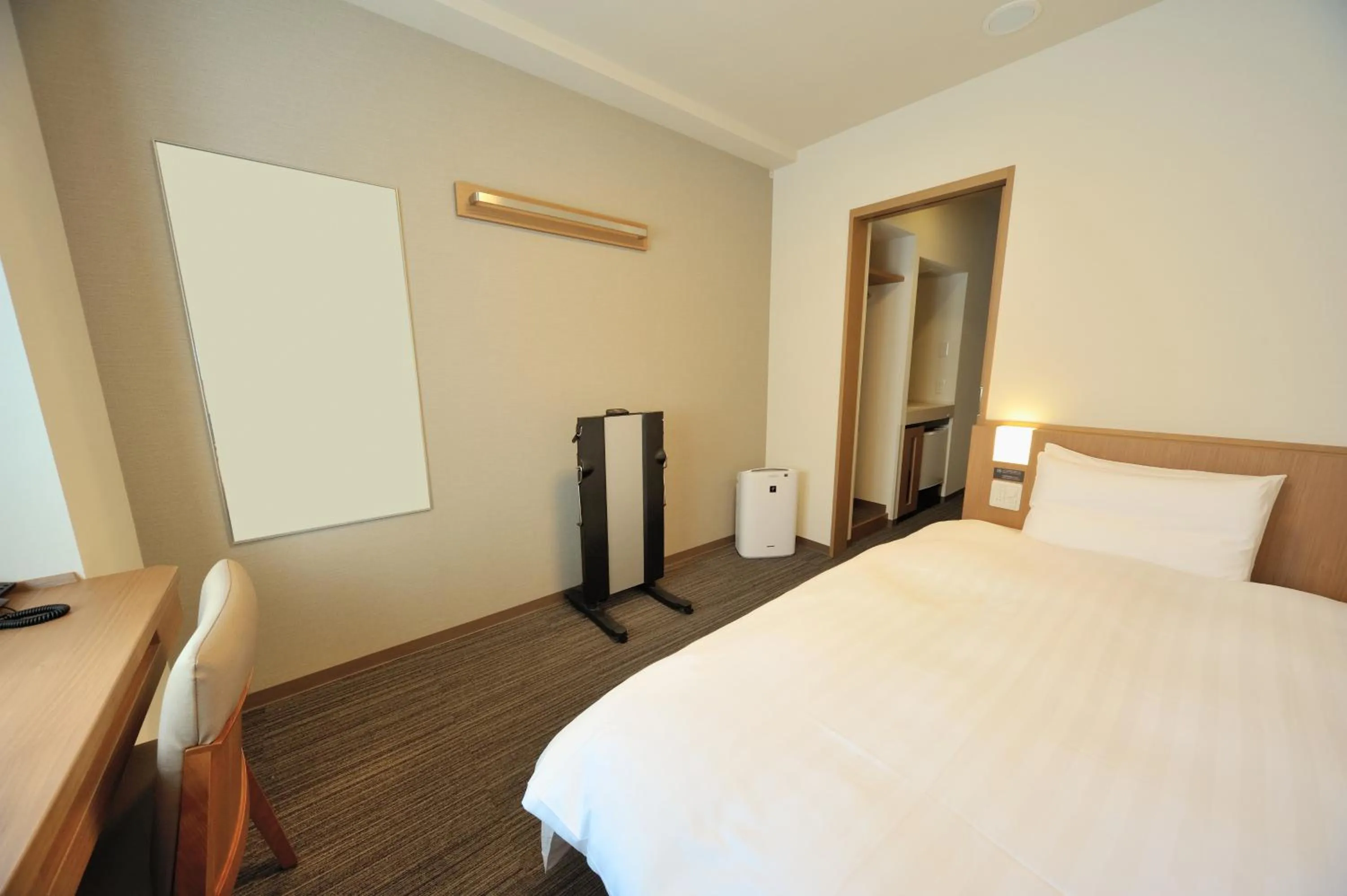 Photo of the whole room, Bed in Dormy Inn Express Meguro Aobadai Hot Spring