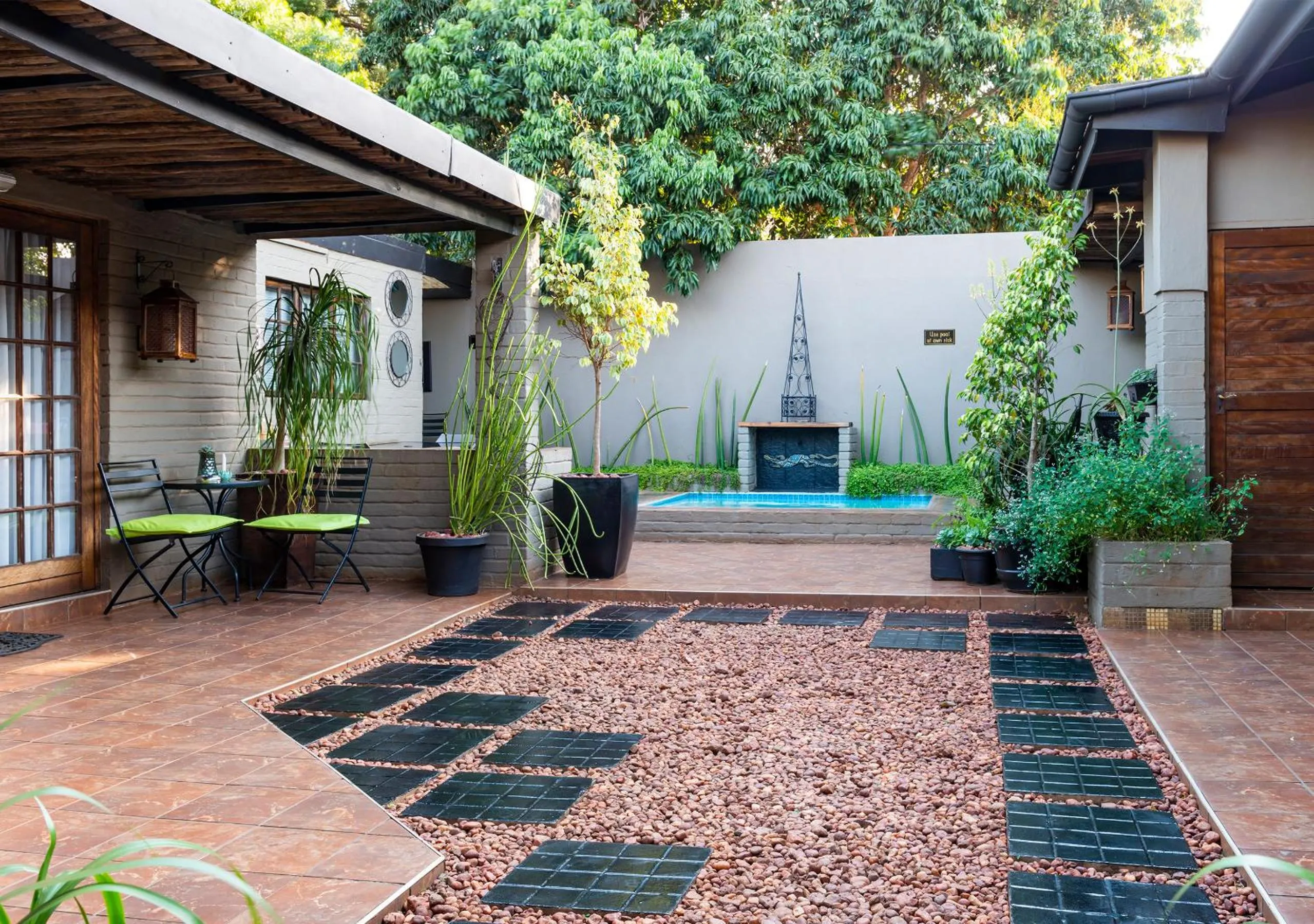 Patio in Ama Zulu Guesthouse & Safaris