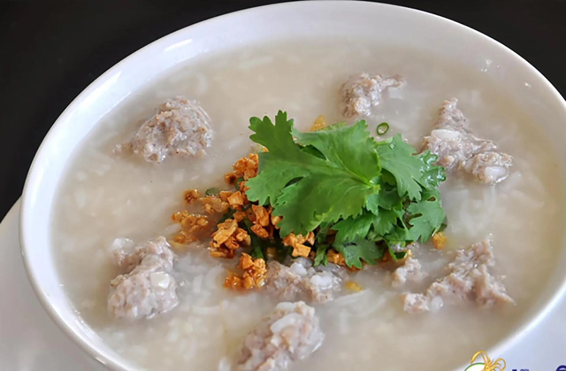 Food and drinks in Jamjuree Garden