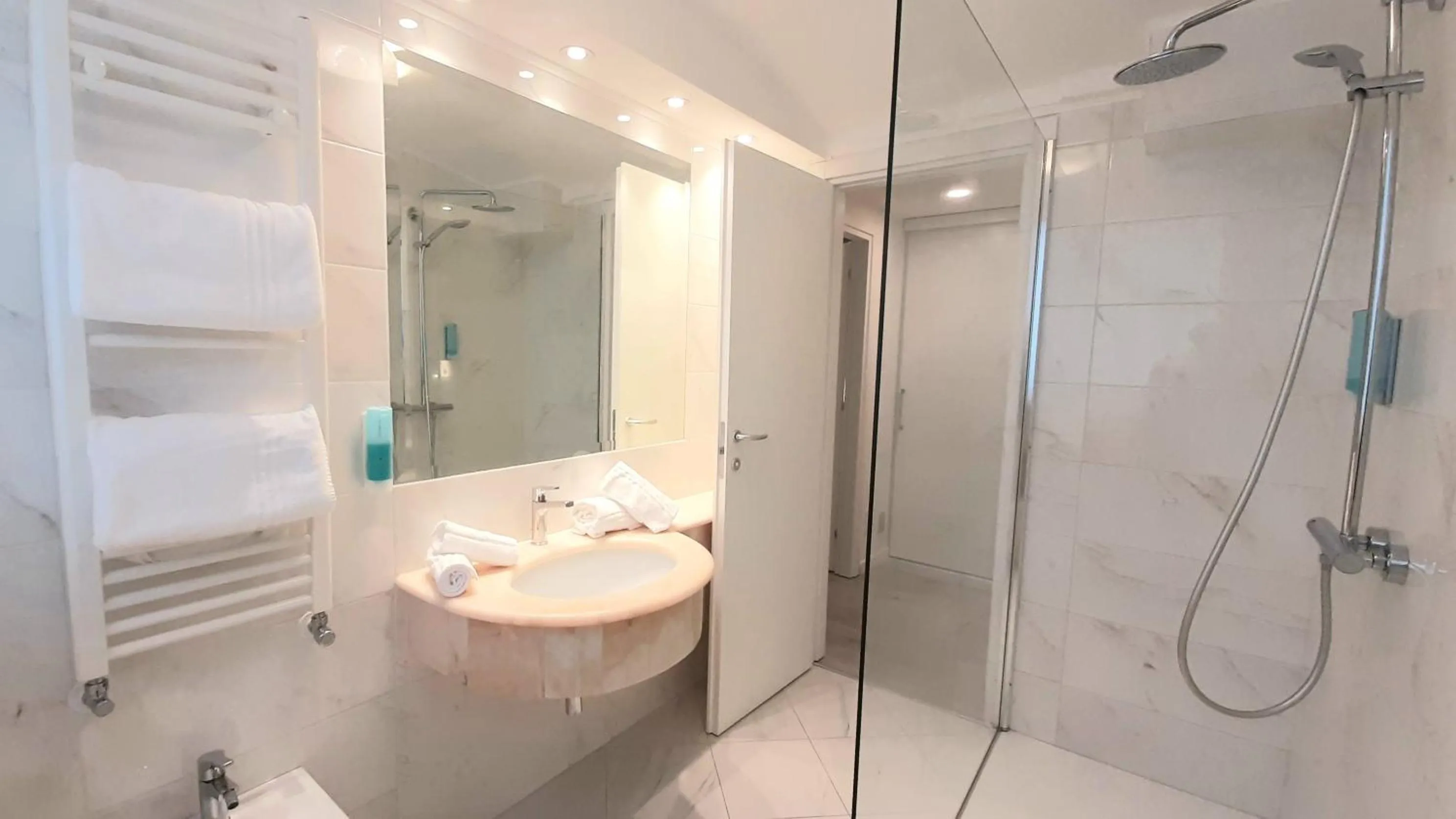 Bathroom in Grand Hotel Playa