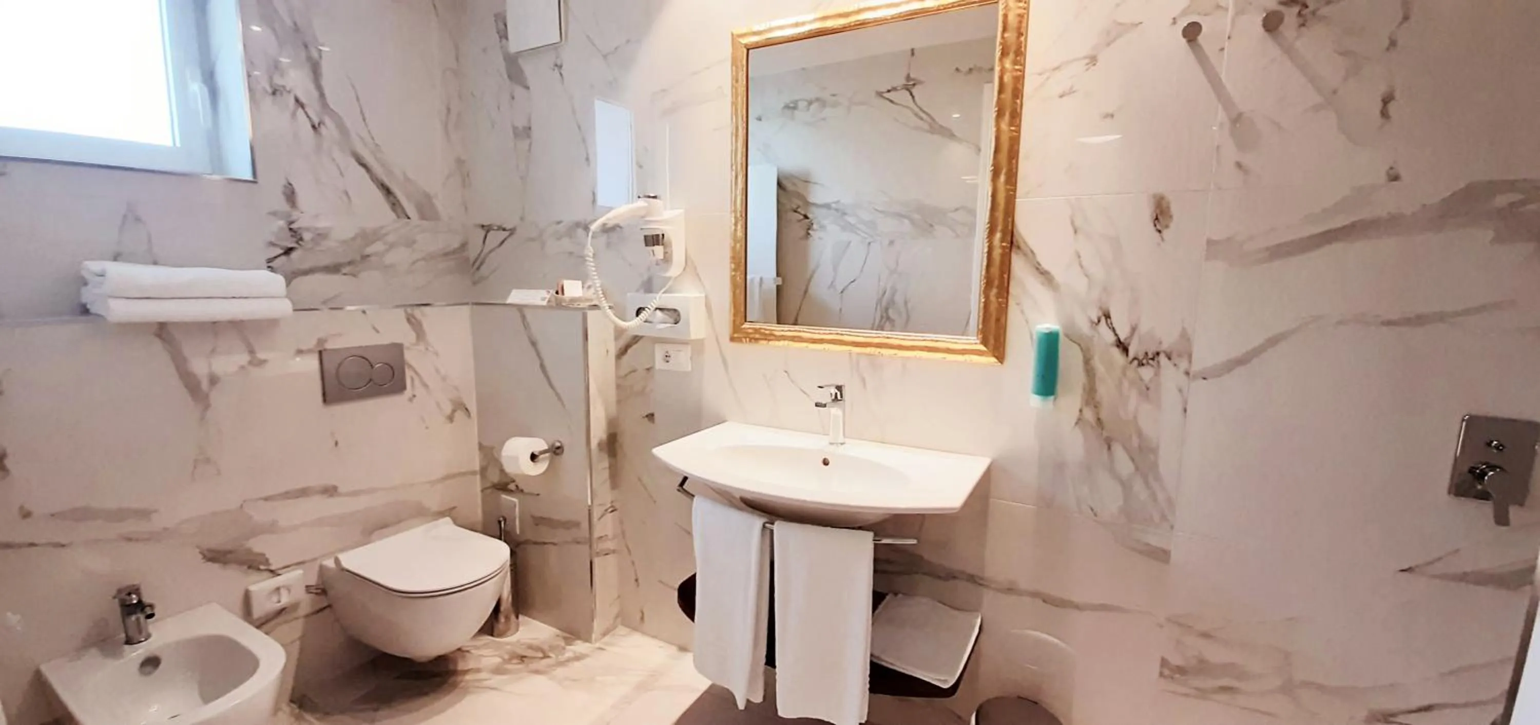 Bathroom in Grand Hotel Playa