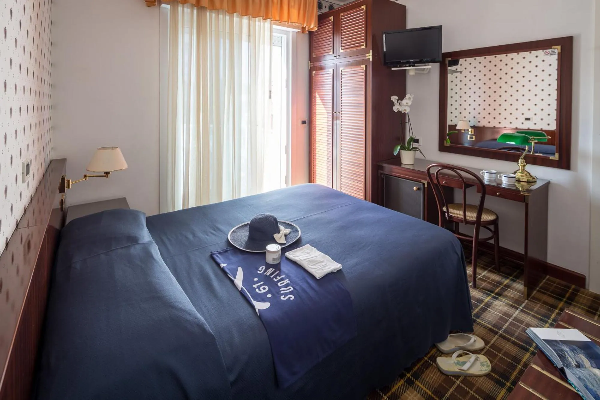 Bedroom, Bed in Hotel Astro