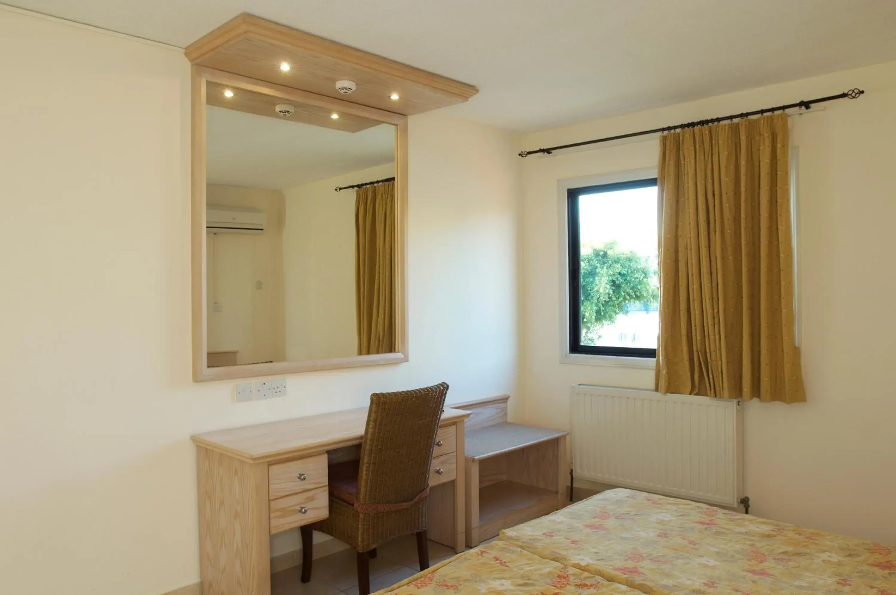 Seating area, Bed in Senator Hotel Apartments - Adults Only Seating area, Bed in Senator Hotel Apartments - Adults Only