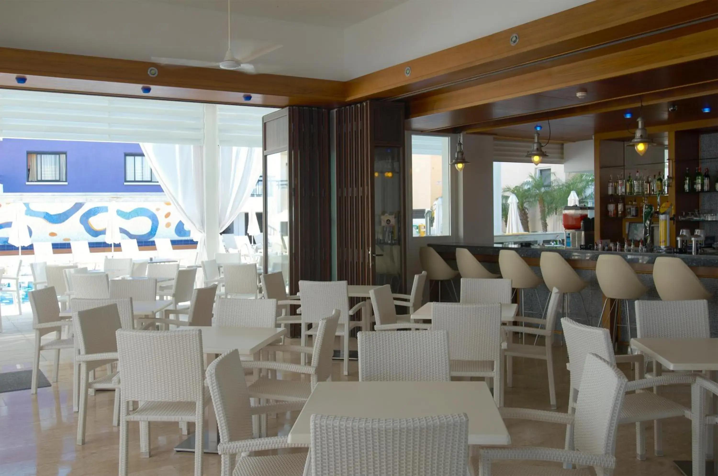 Restaurant/places to eat in Senator Hotel Apartments - Adults Only Restaurant/places to eat in Senator Hotel Apartments - Adults Only