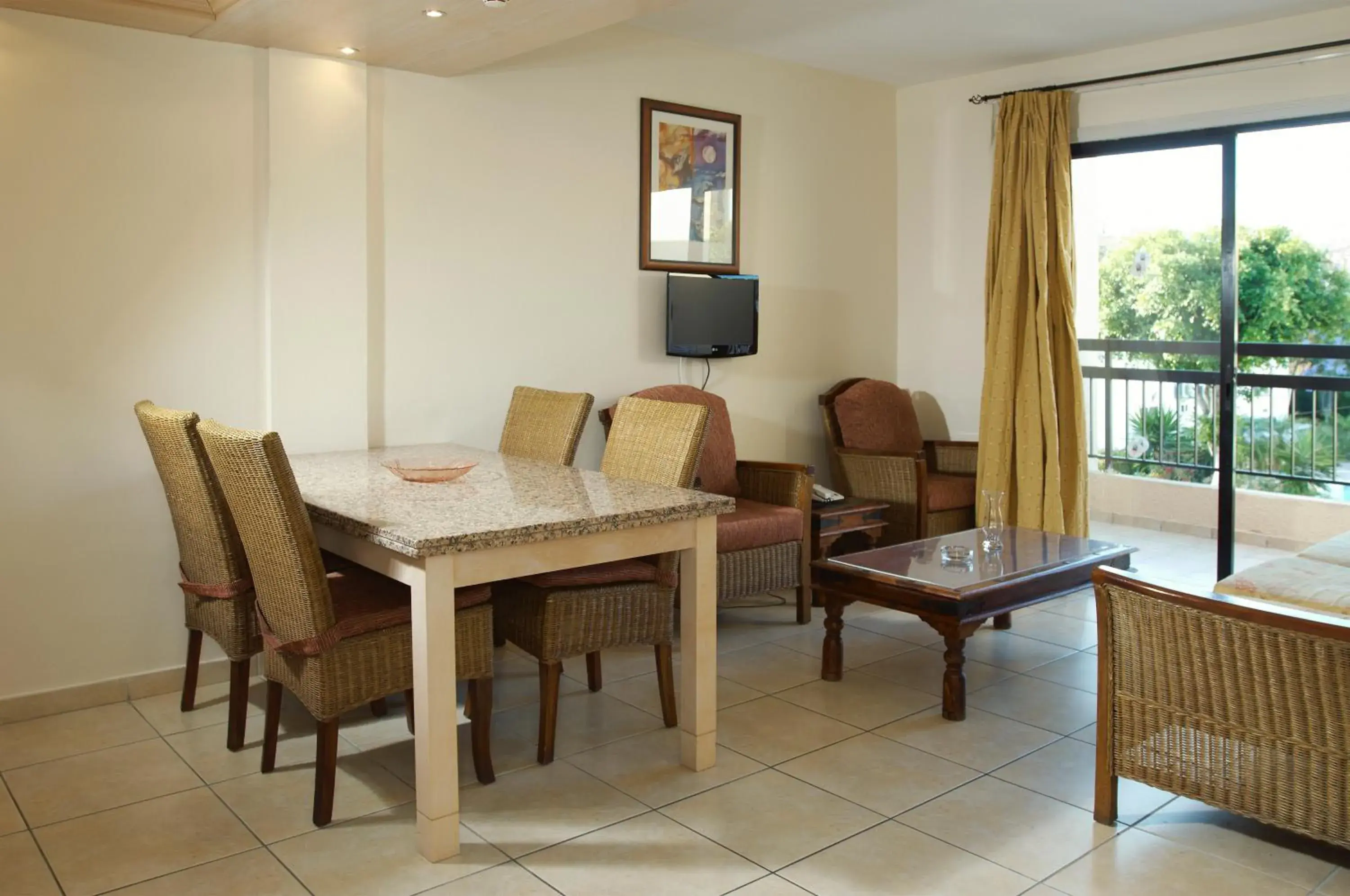 Living room in Senator Hotel Apartments - Adults Only Living room in Senator Hotel Apartments - Adults Only