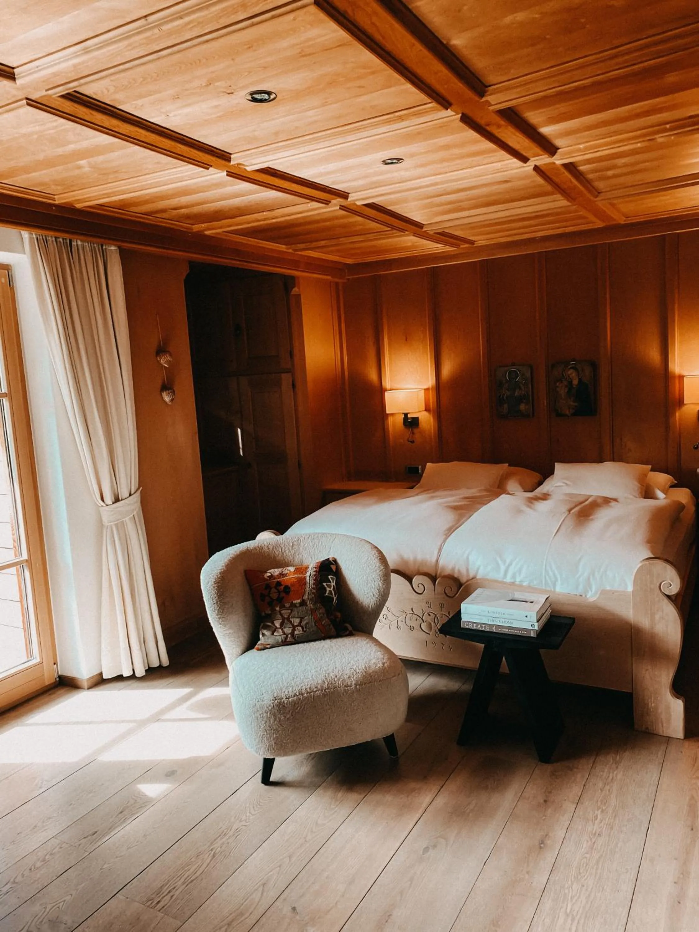 Bed in Mountain Chalet Pra Ronch