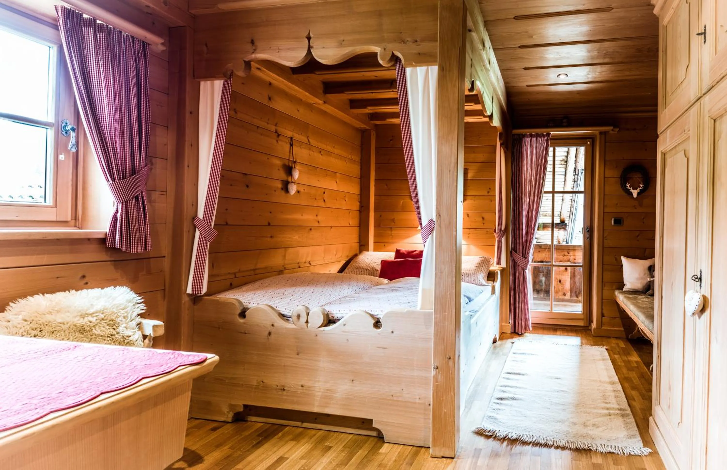 Bed in Mountain Chalet Pra Ronch