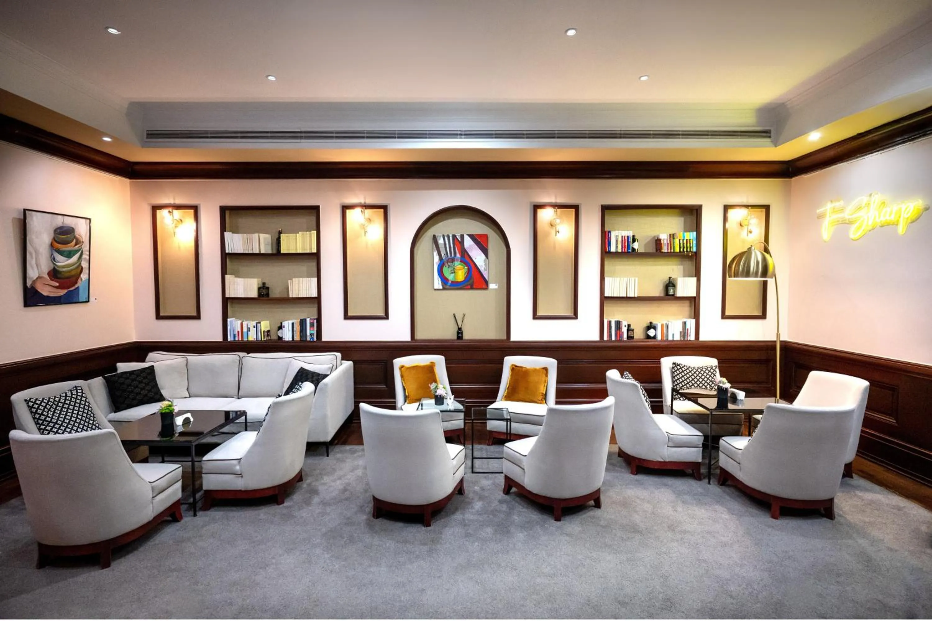 Lounge or bar in Hôtel Pont Royal Paris