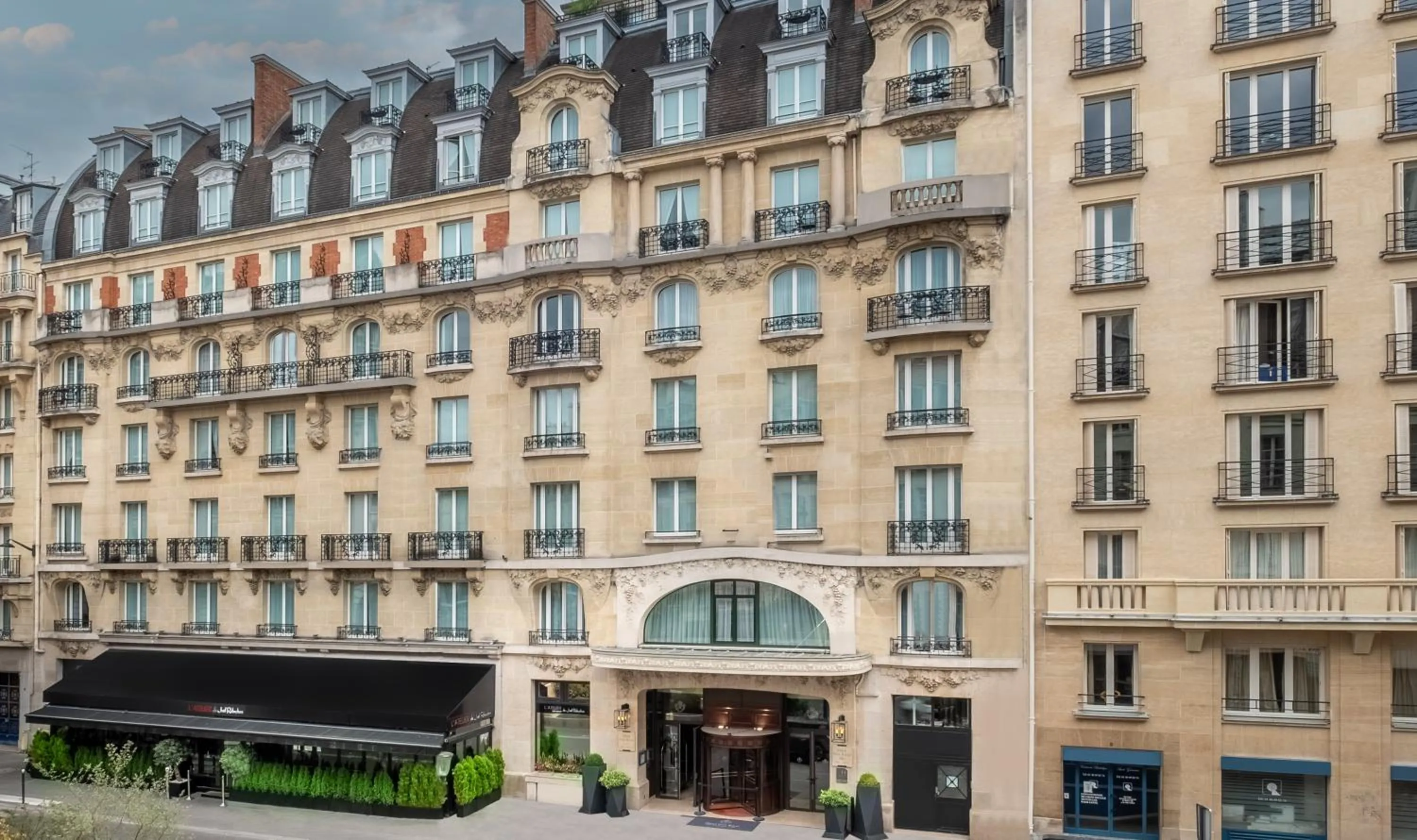 Facade/entrance in Hôtel Pont Royal Paris