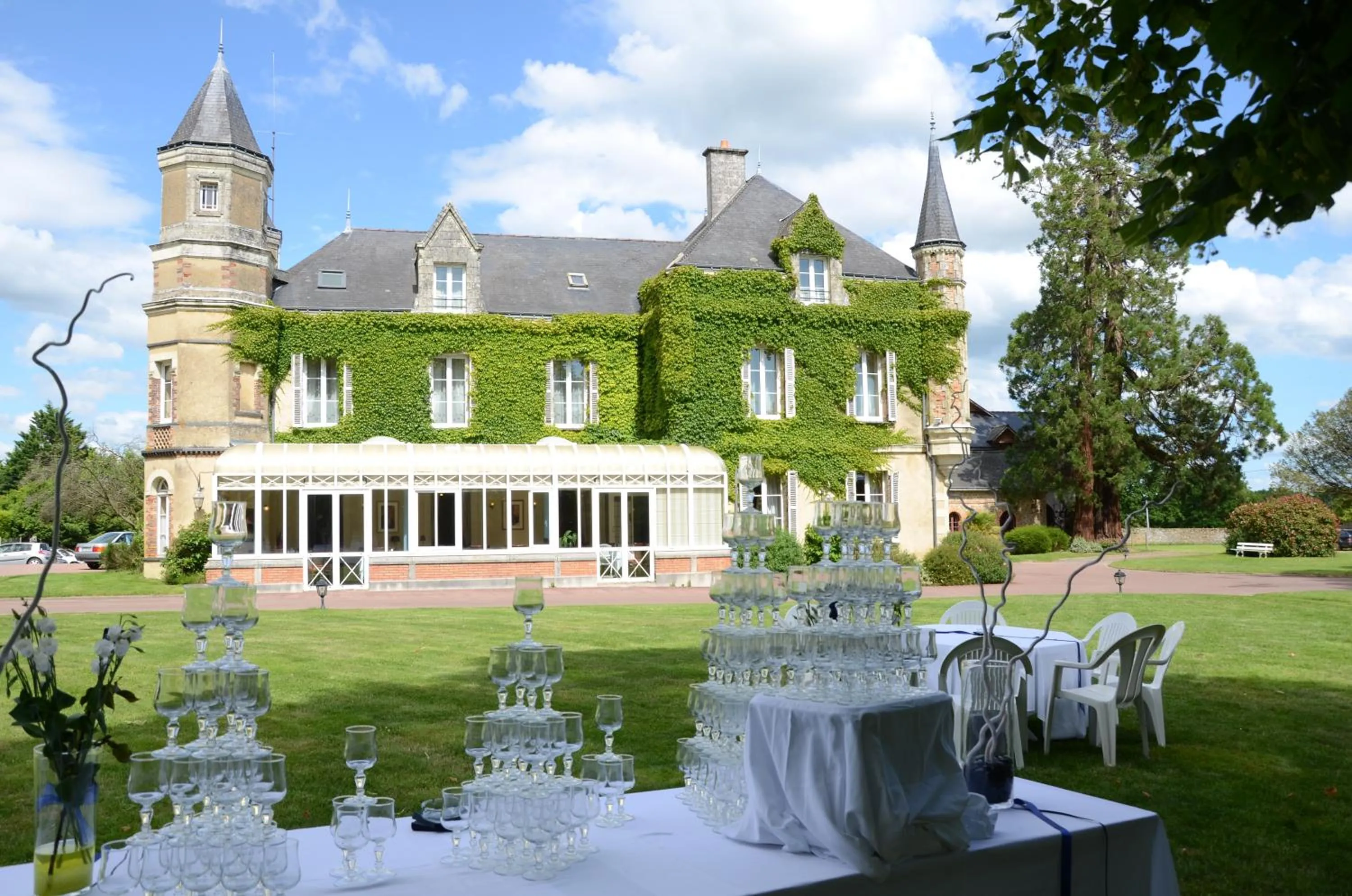 Facade/entrance in Domaine de La Ferrière