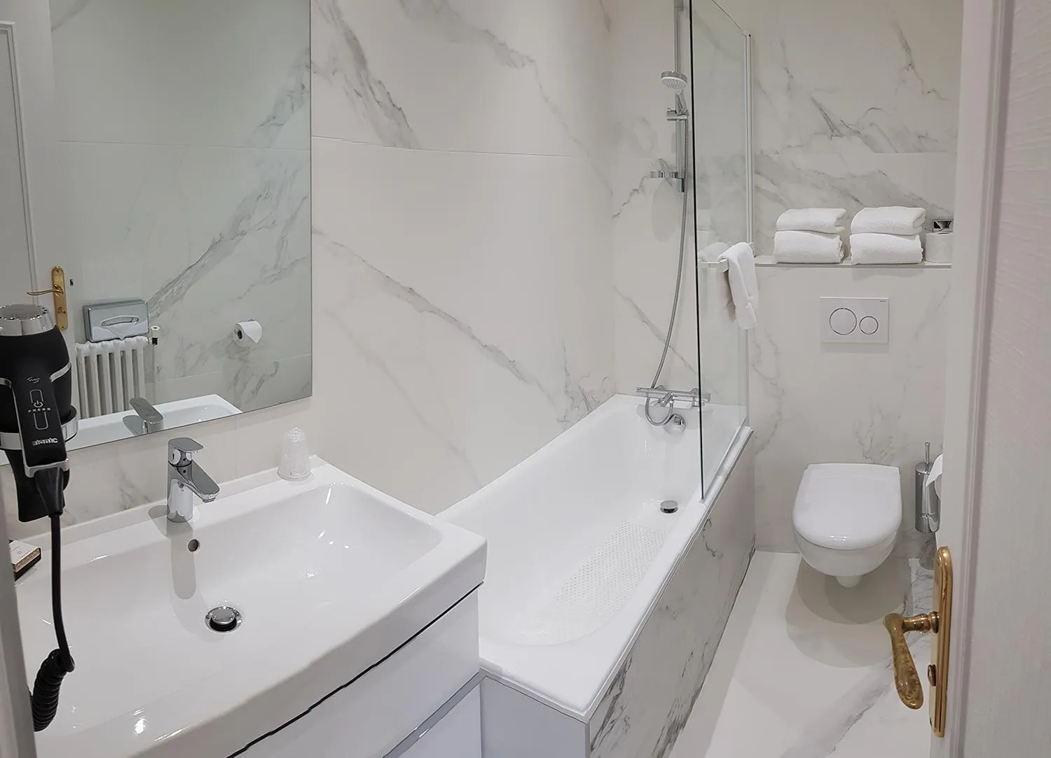 Bathroom in Domaine de La Ferrière