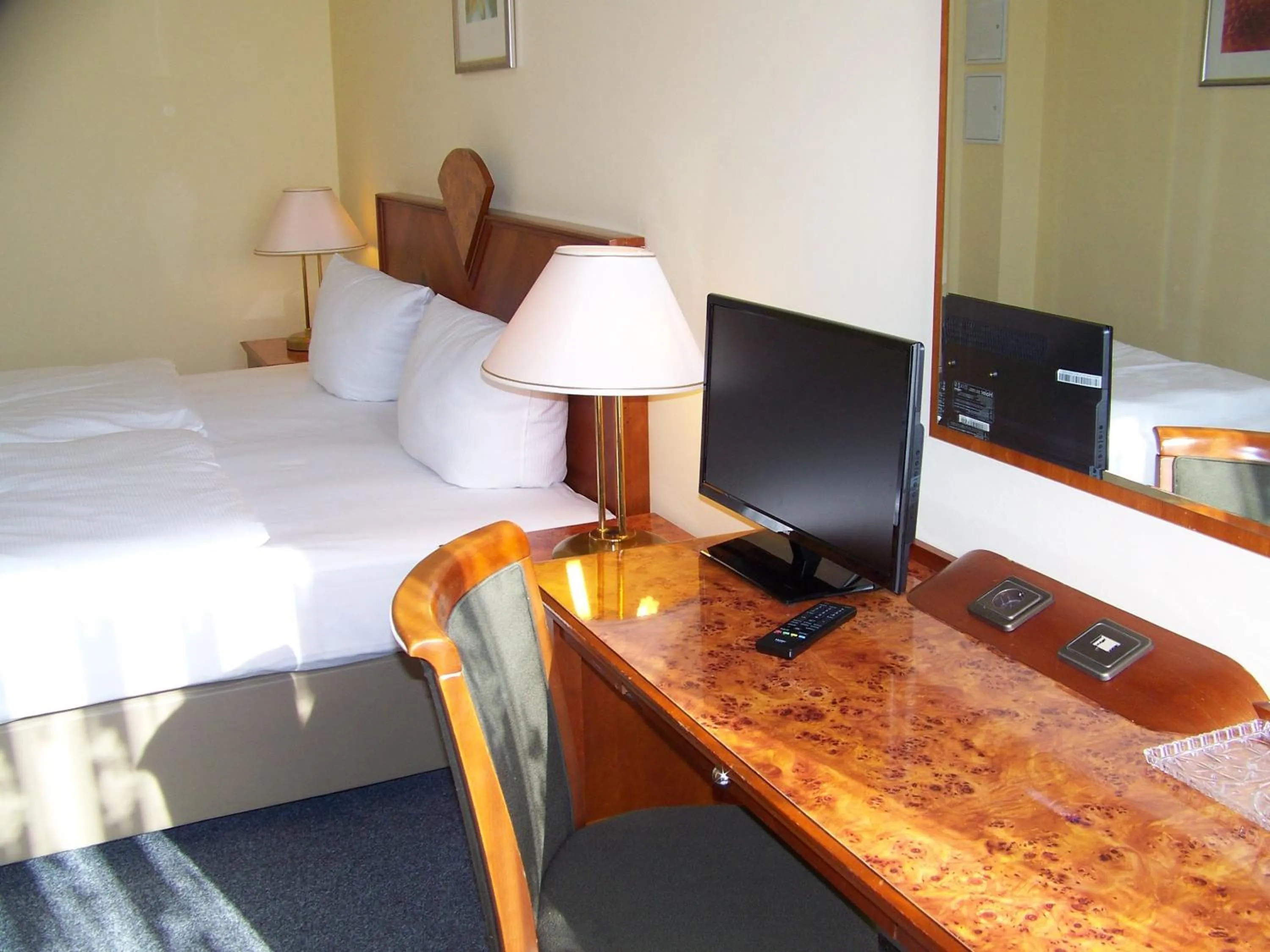 Decorative detail, Bed in Hotel Amadeus Central