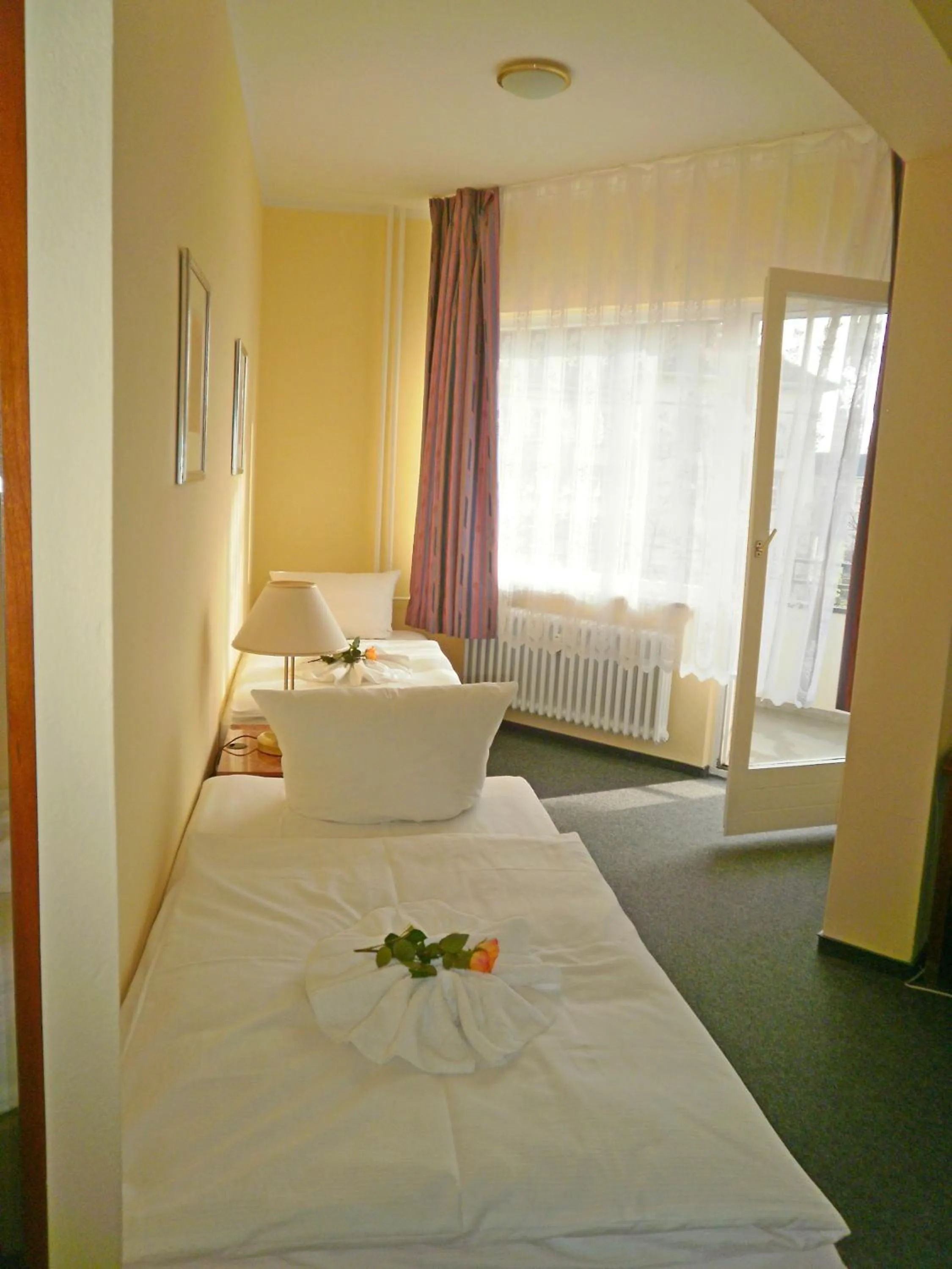 Bed in Hotel Amadeus Central