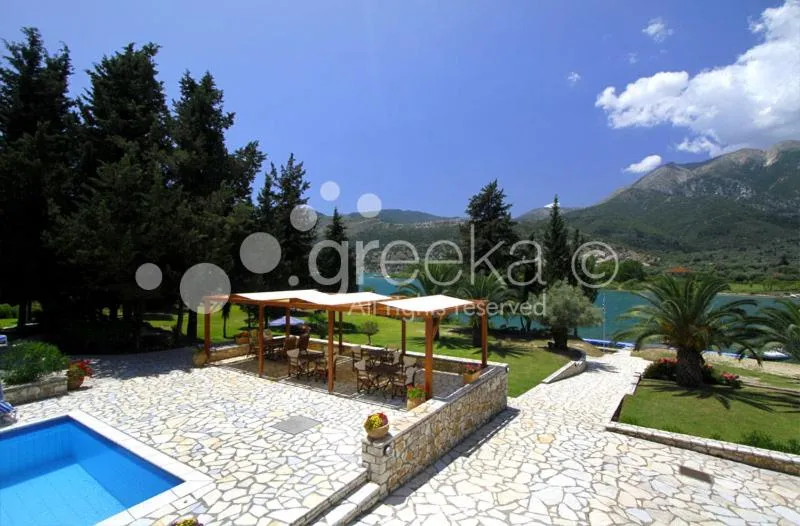 Geni Garden Apartments