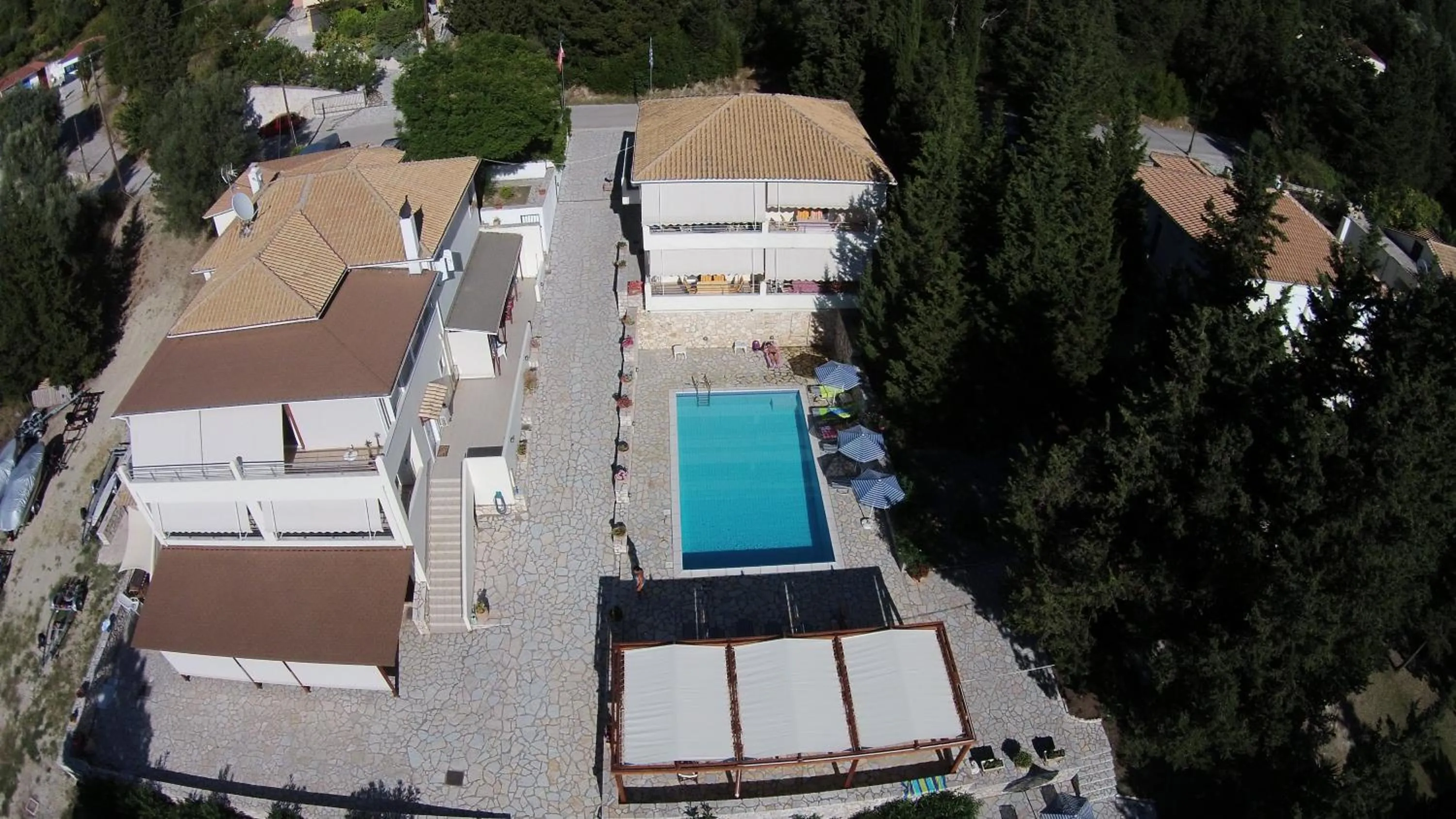 Swimming pool in Geni Garden Apartments