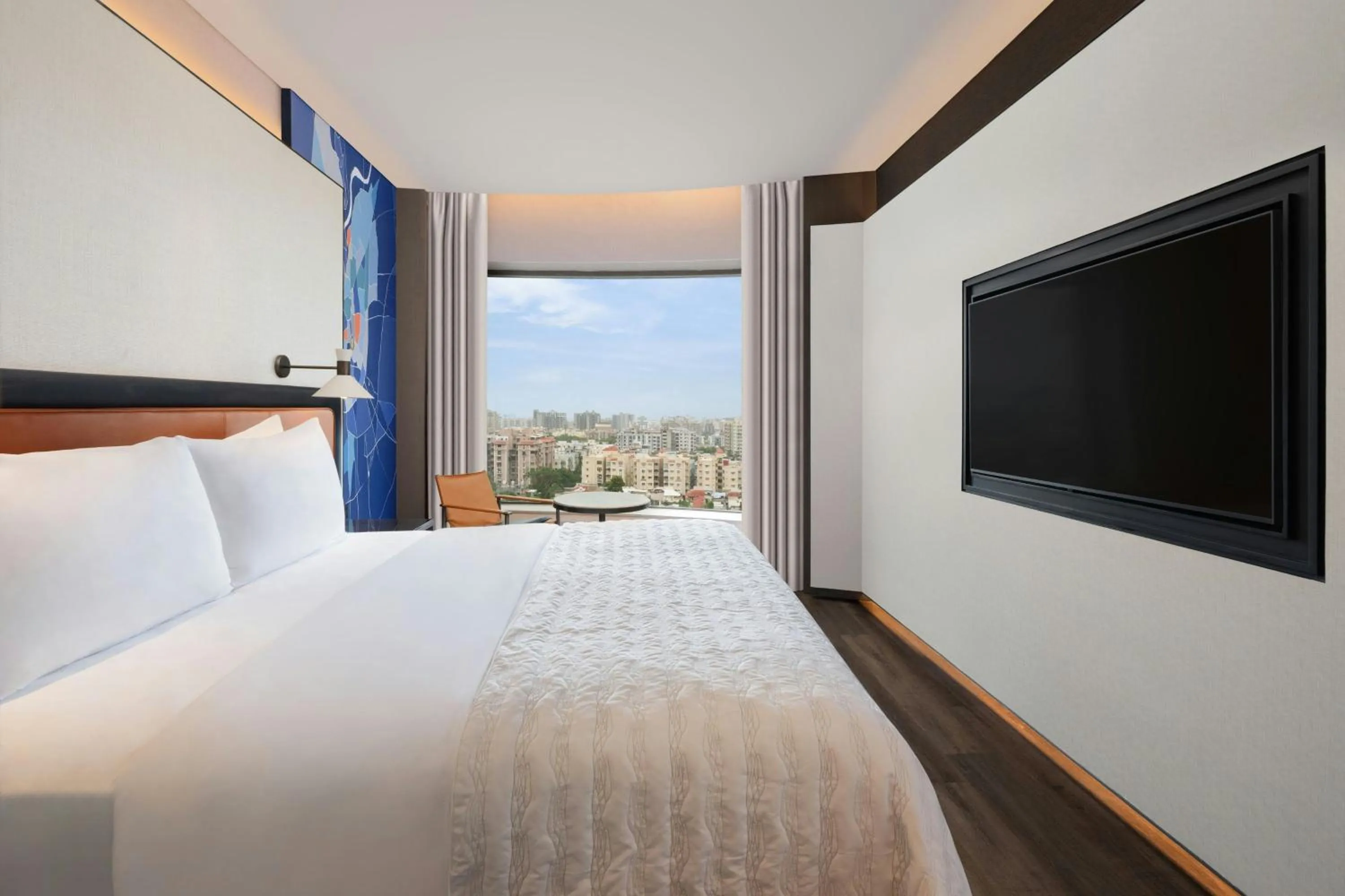 Bedroom, Bed in Le Meridien Ahmedabad
