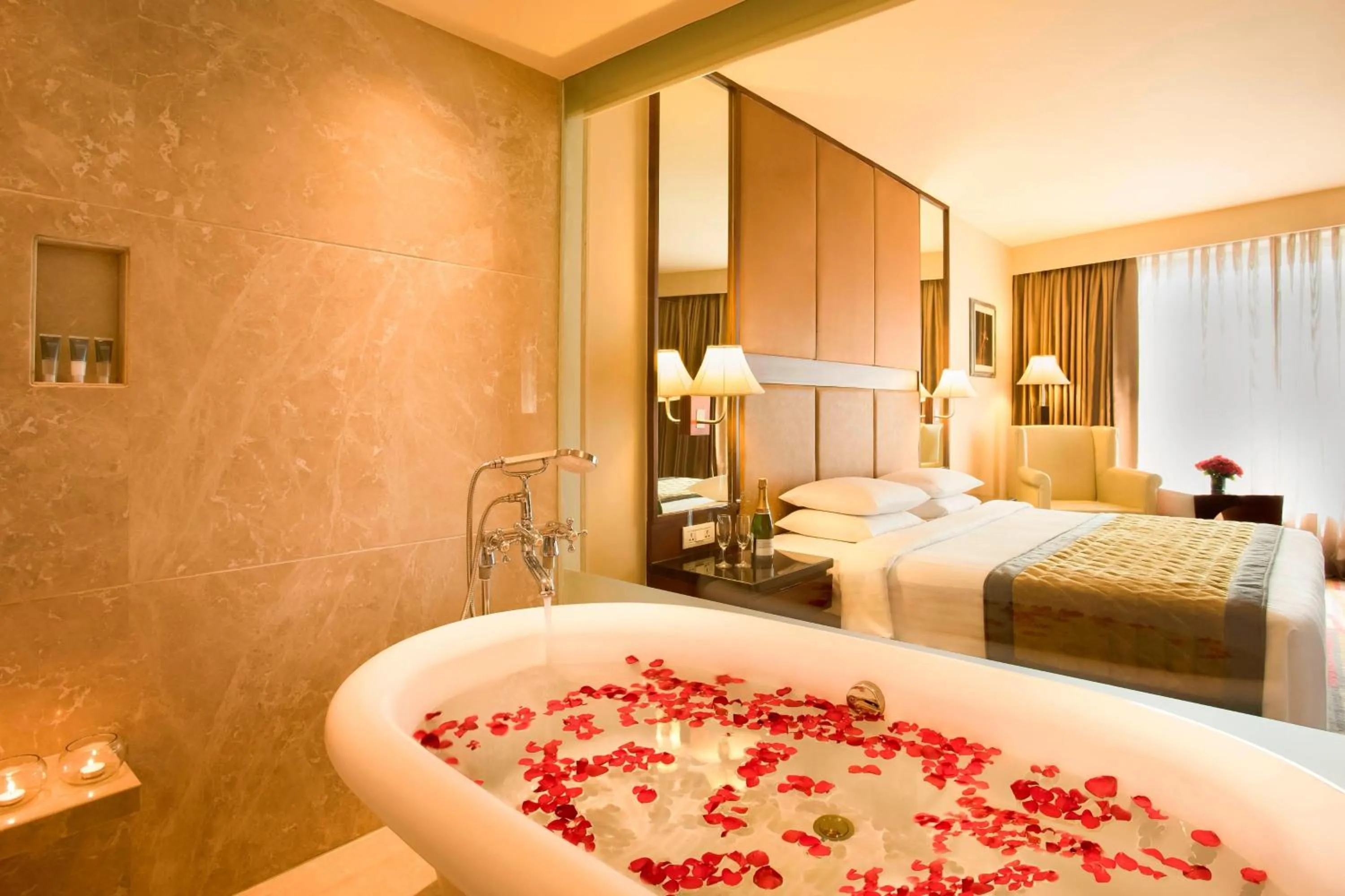 Bathroom, Bed in Courtyard by Marriott Ahmedabad