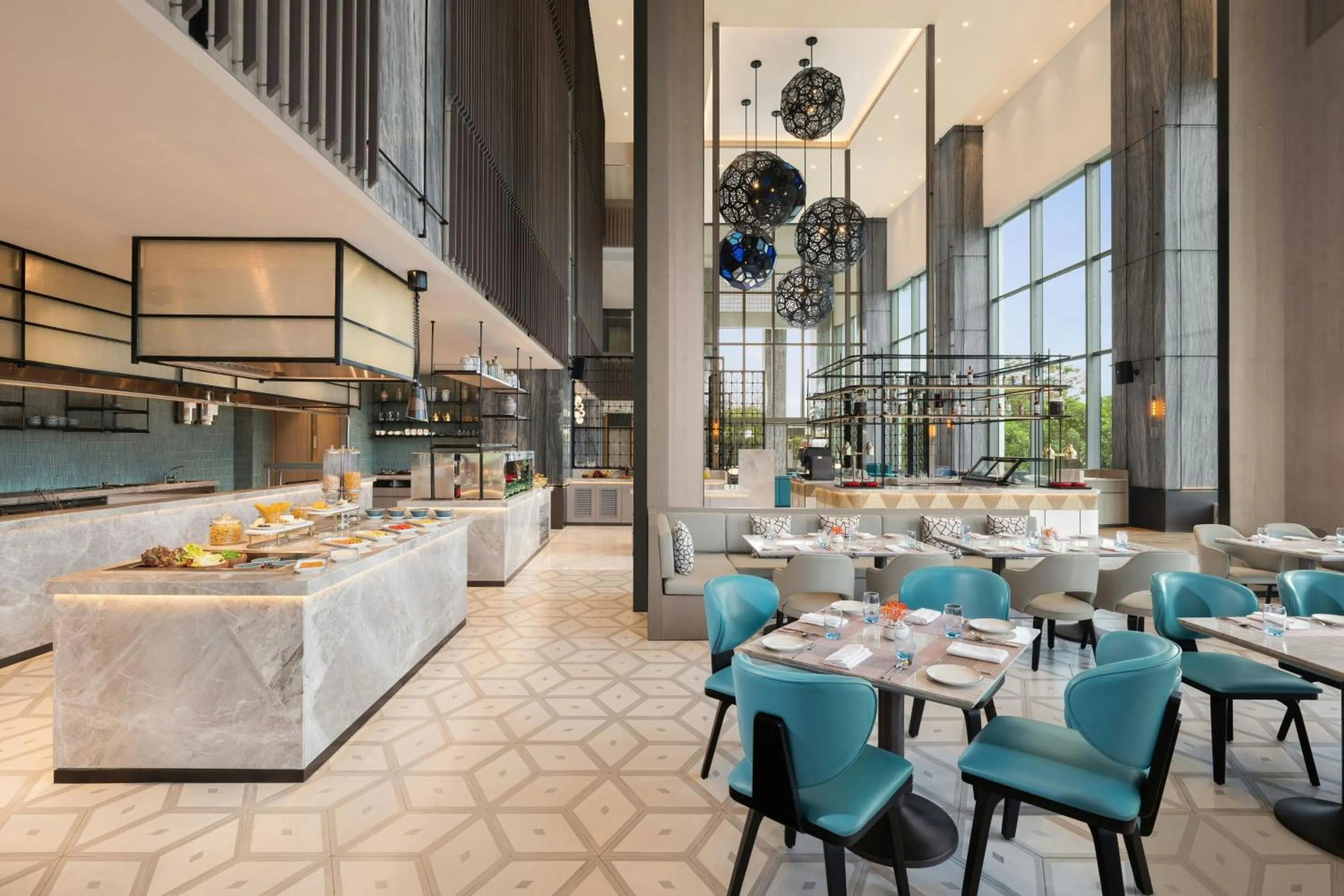 Restaurant/places to eat in Le Meridien Ahmedabad