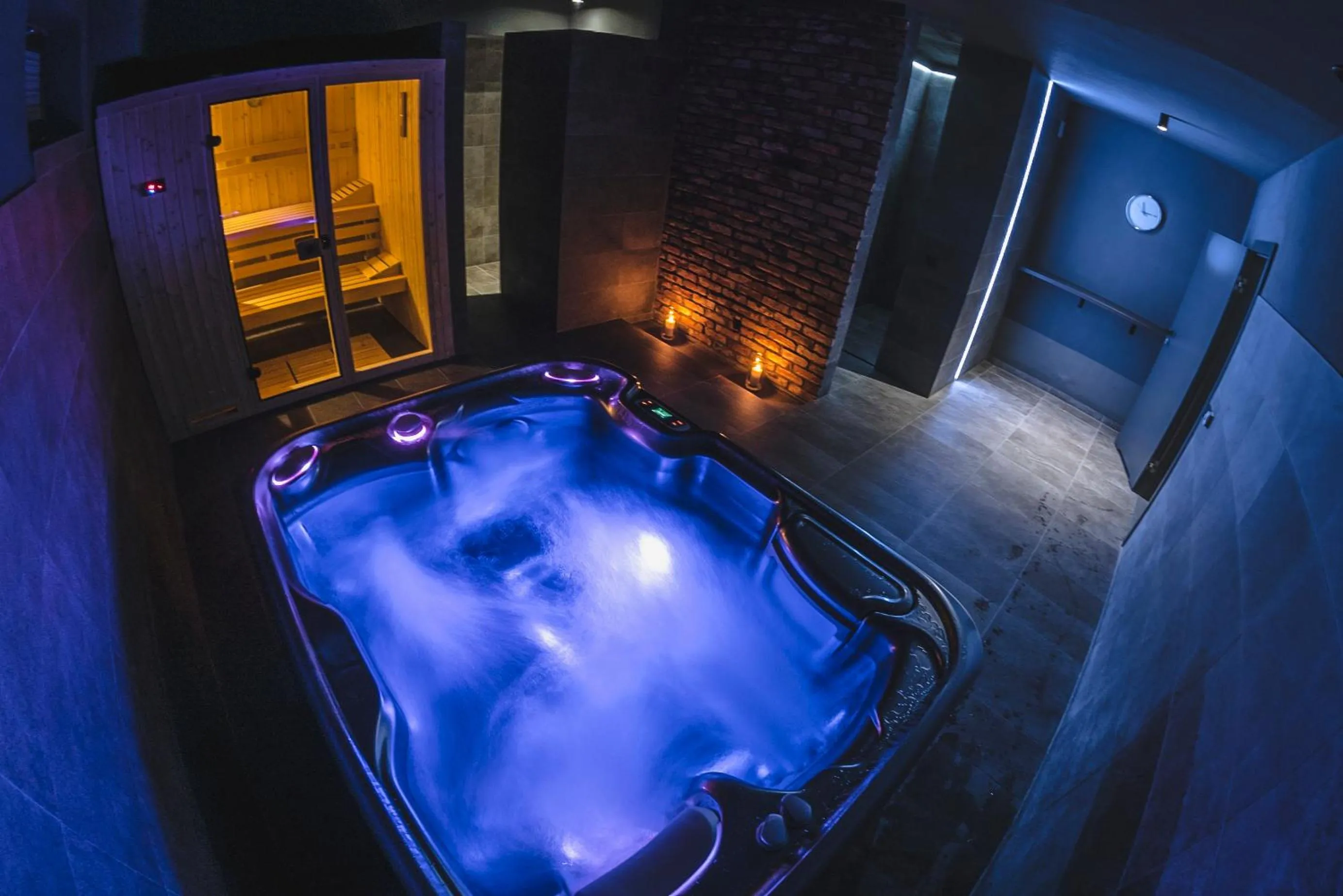 Hot Tub in Willa Monte