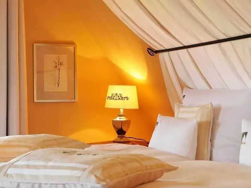 Bed in Hotel Herrnschloesschen Bed in Hotel Herrnschloesschen